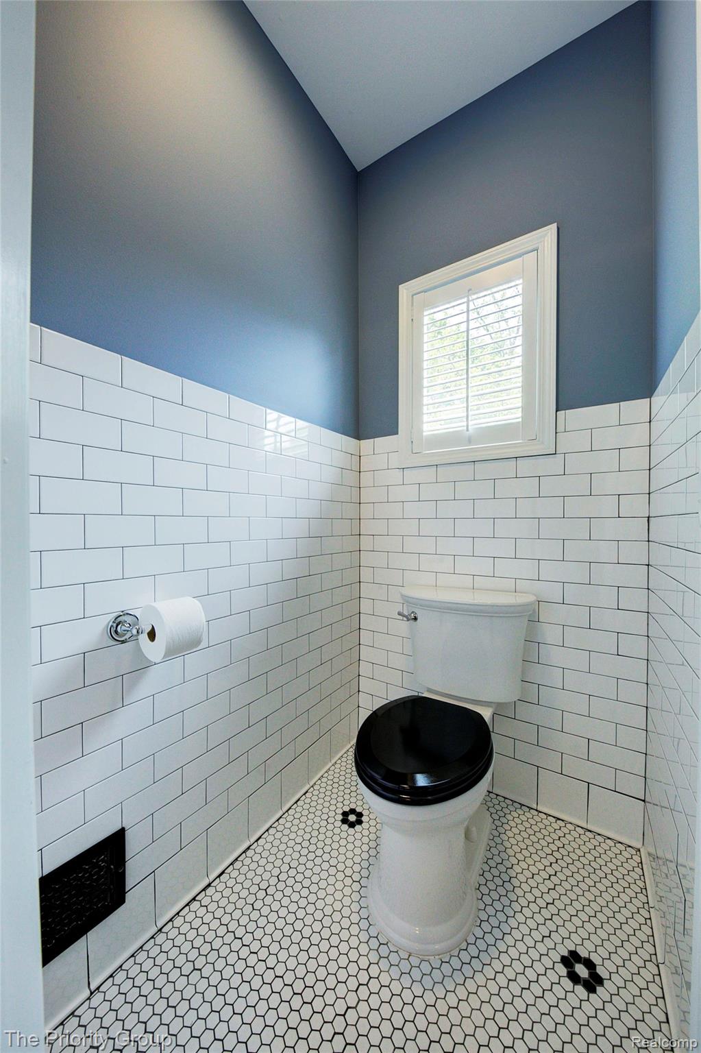 7730 Parkcrest Circle