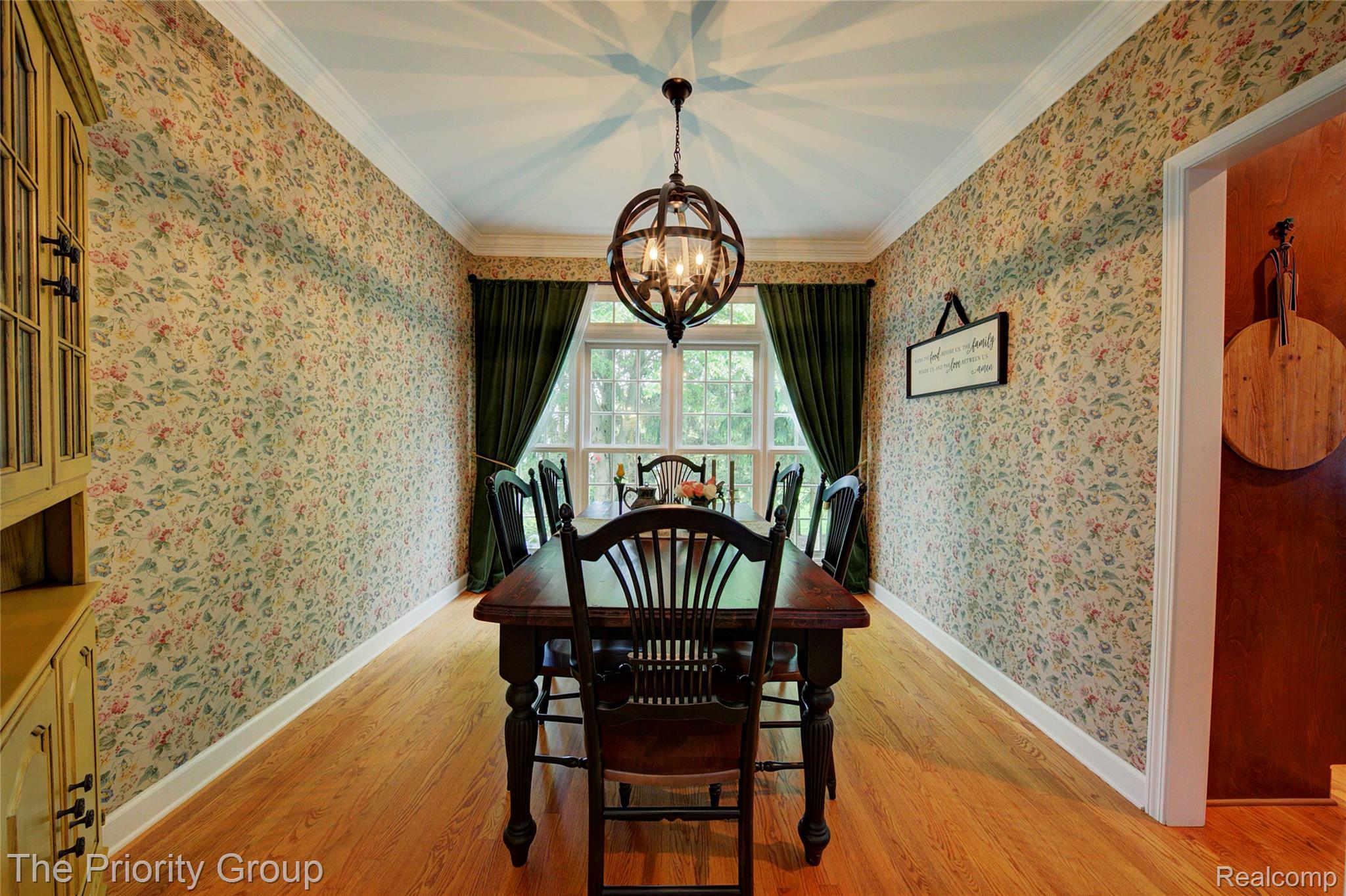 7730 Parkcrest Circle