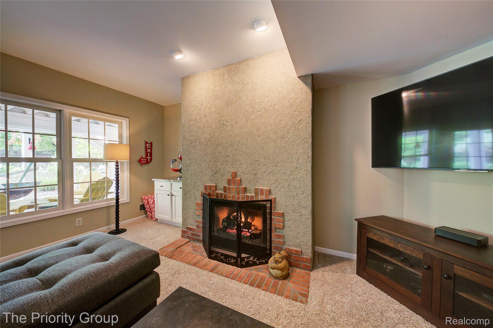 7730 Parkcrest Circle