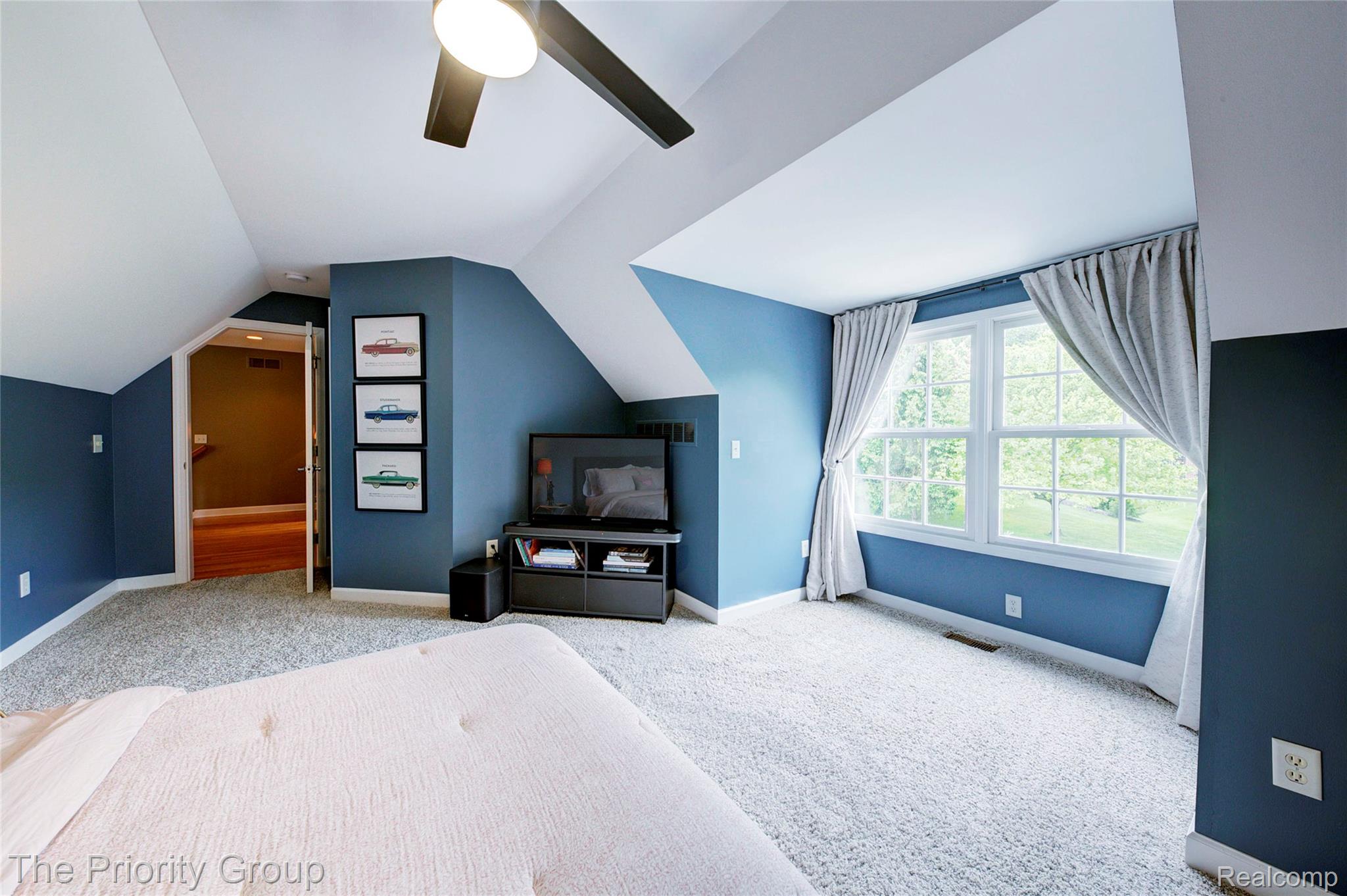 7730 Parkcrest Circle