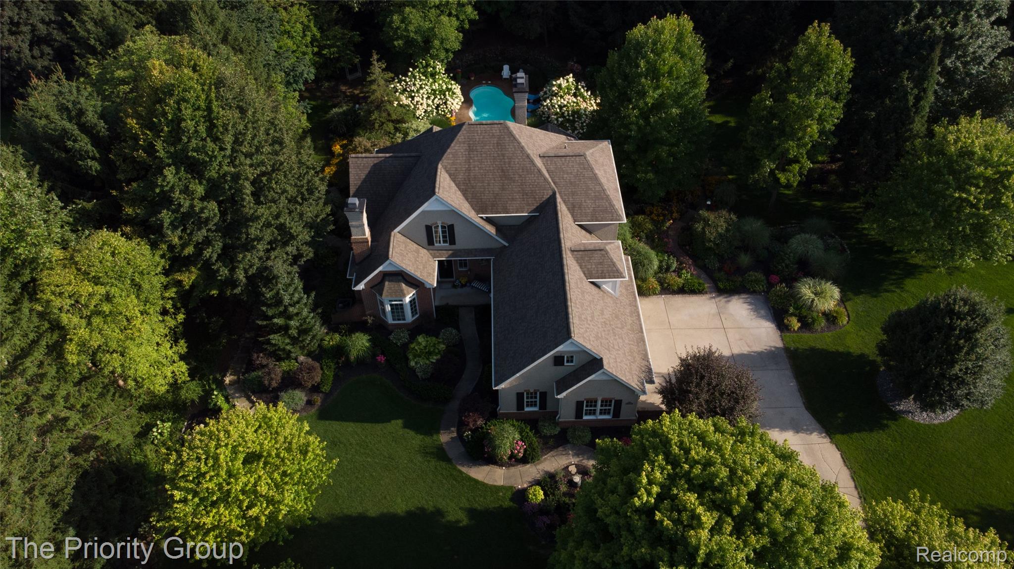 7730 Parkcrest Circle