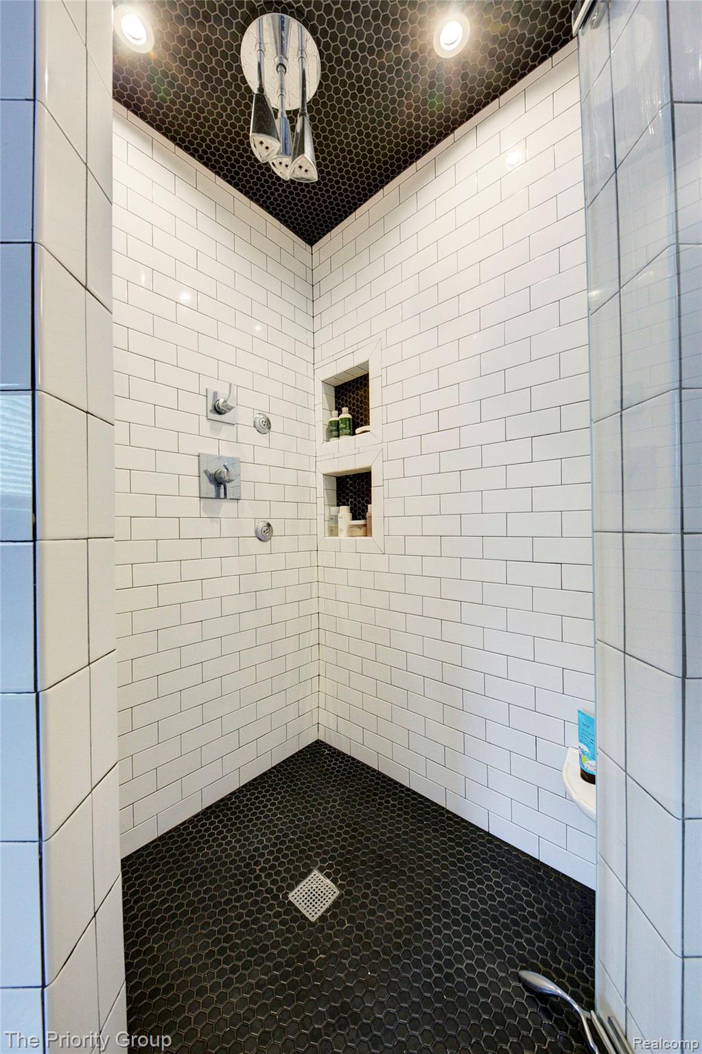 7730 Parkcrest Circle