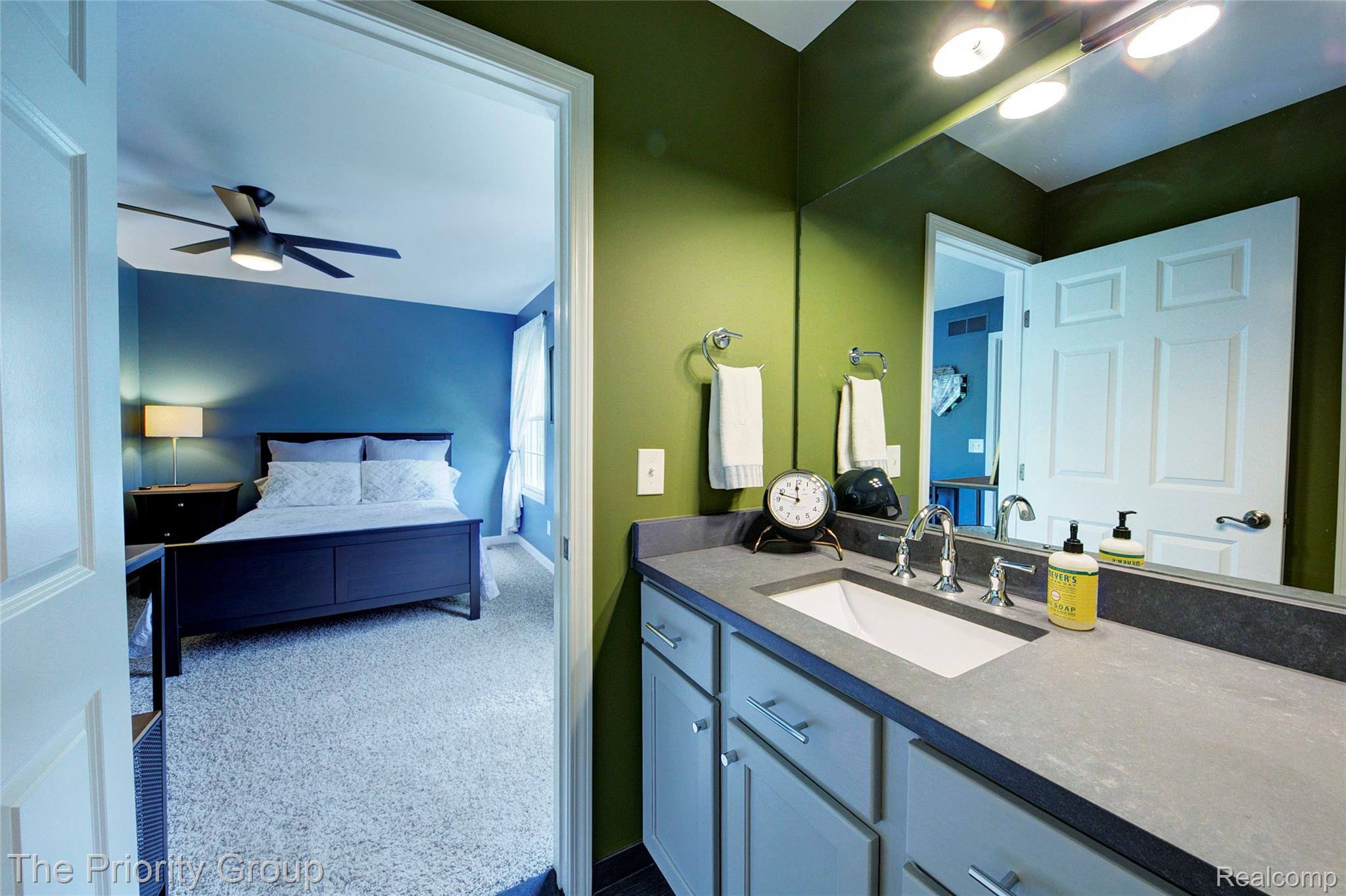 7730 Parkcrest Circle