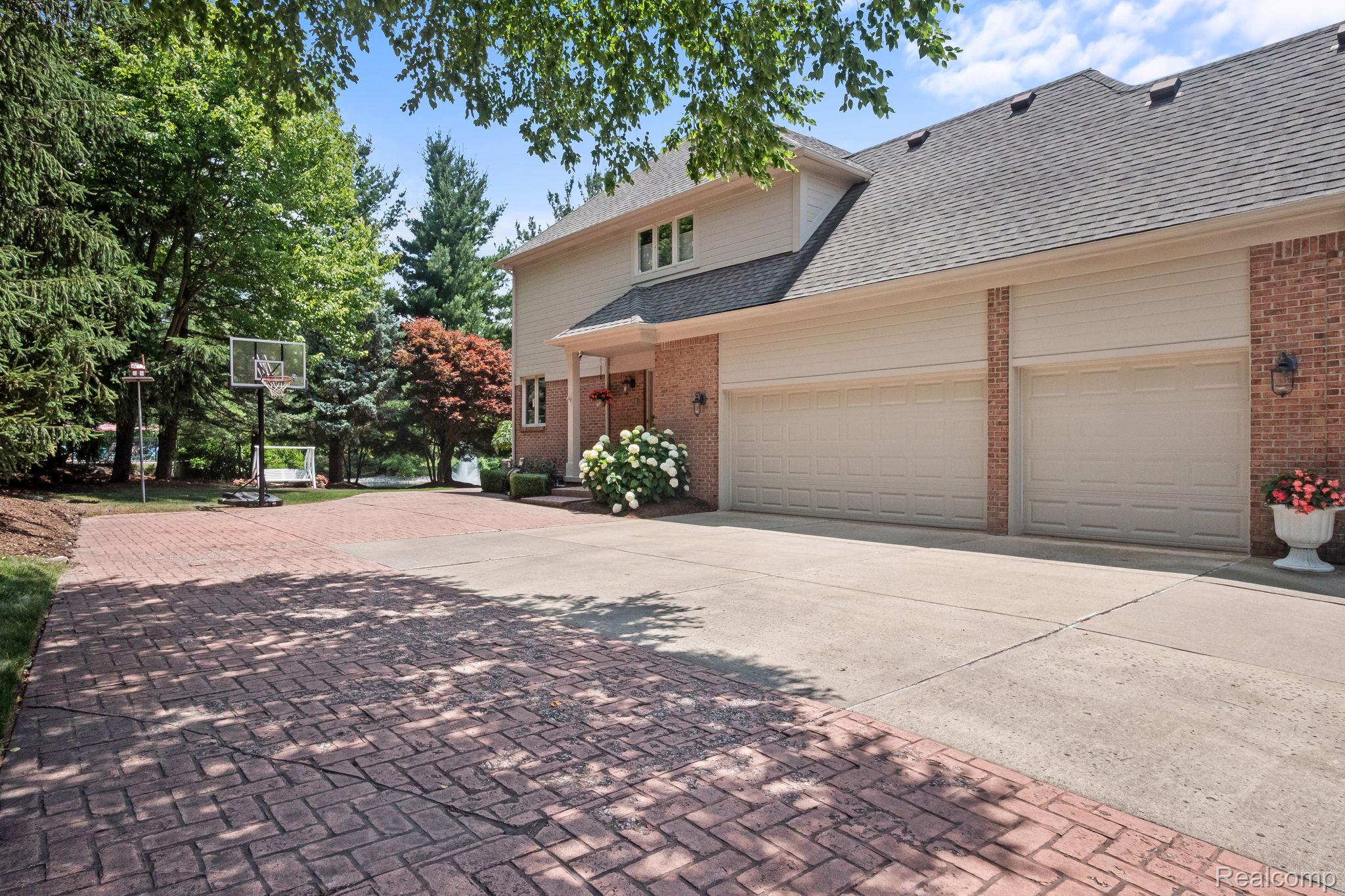 282 Wyngate Drive