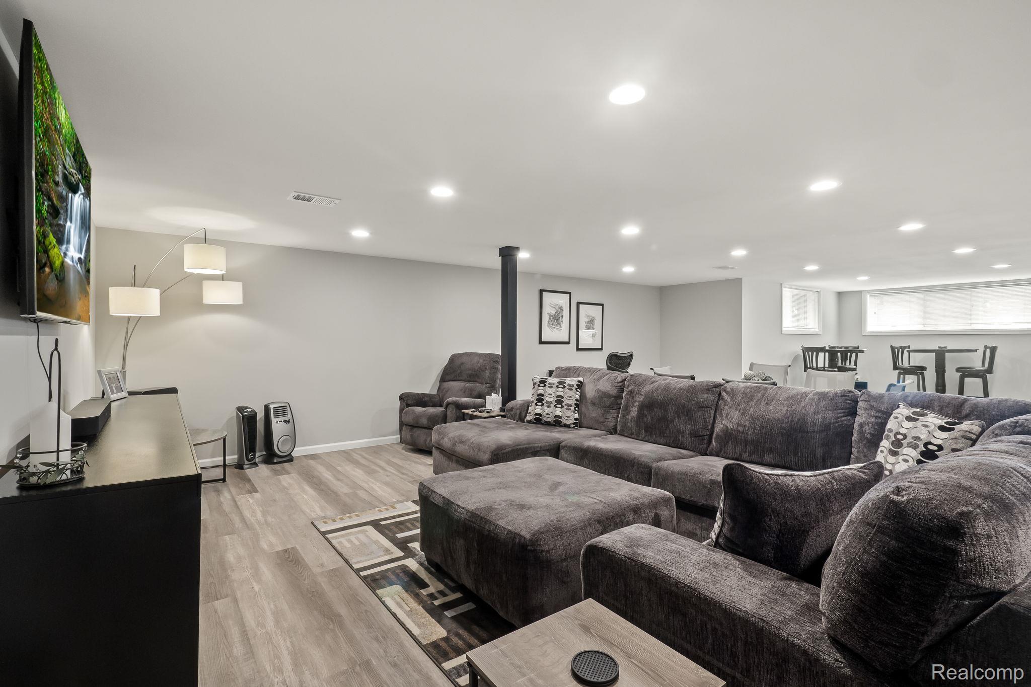 282 Wyngate Drive