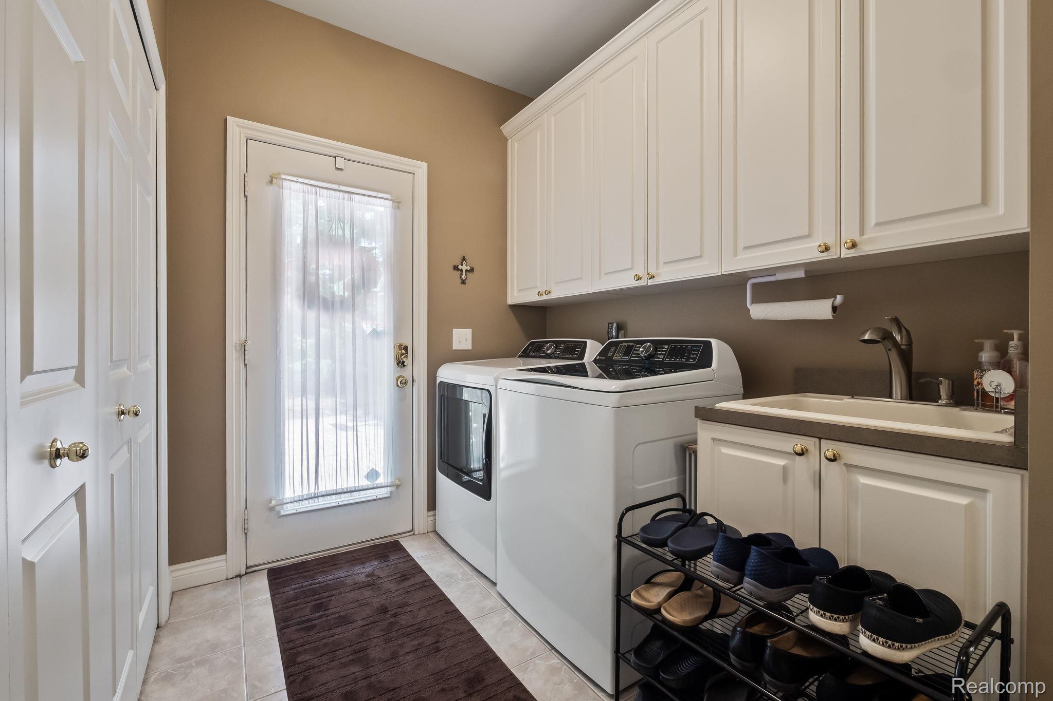 282 Wyngate Drive