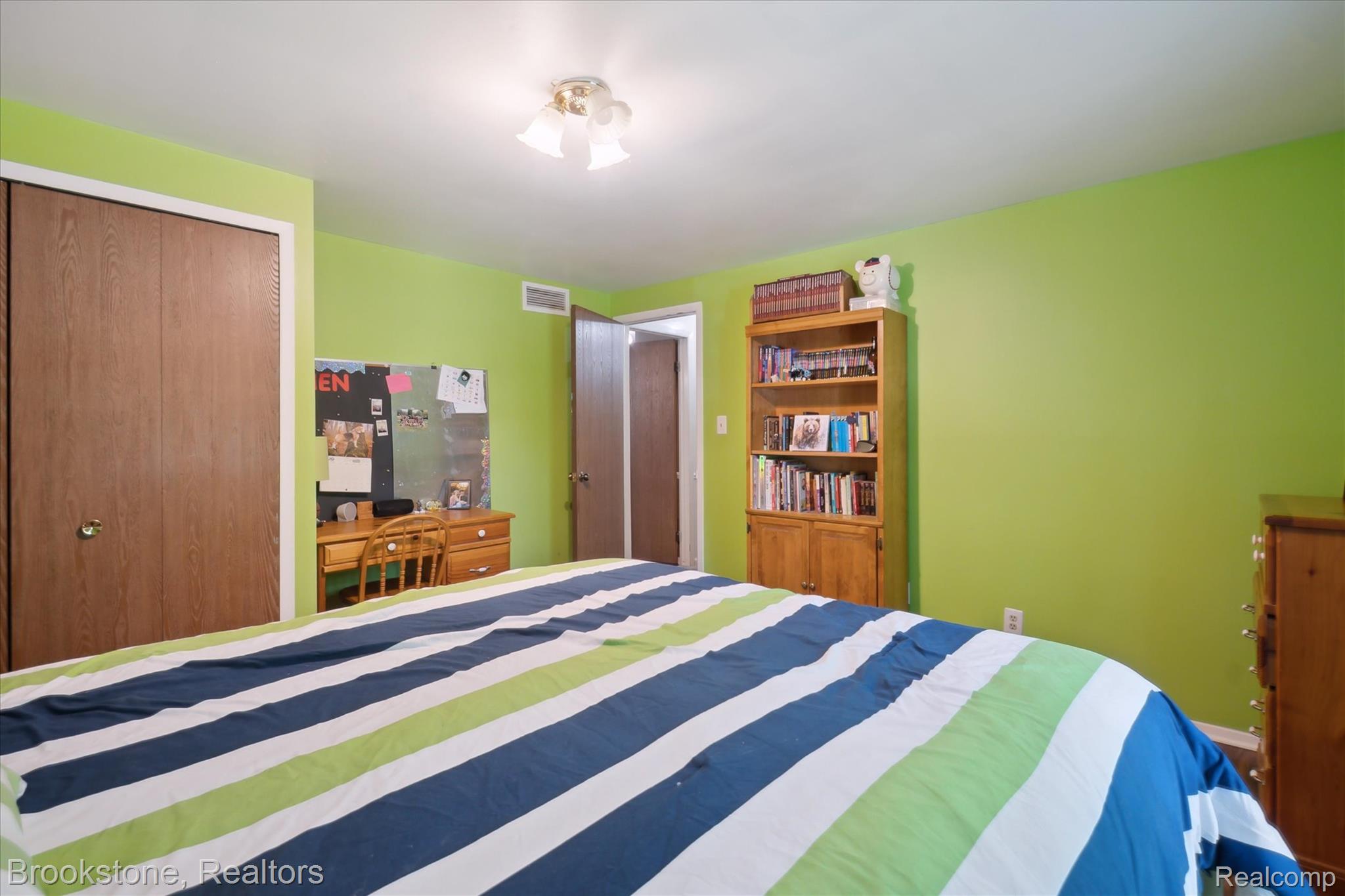 3260 Regency Drive
