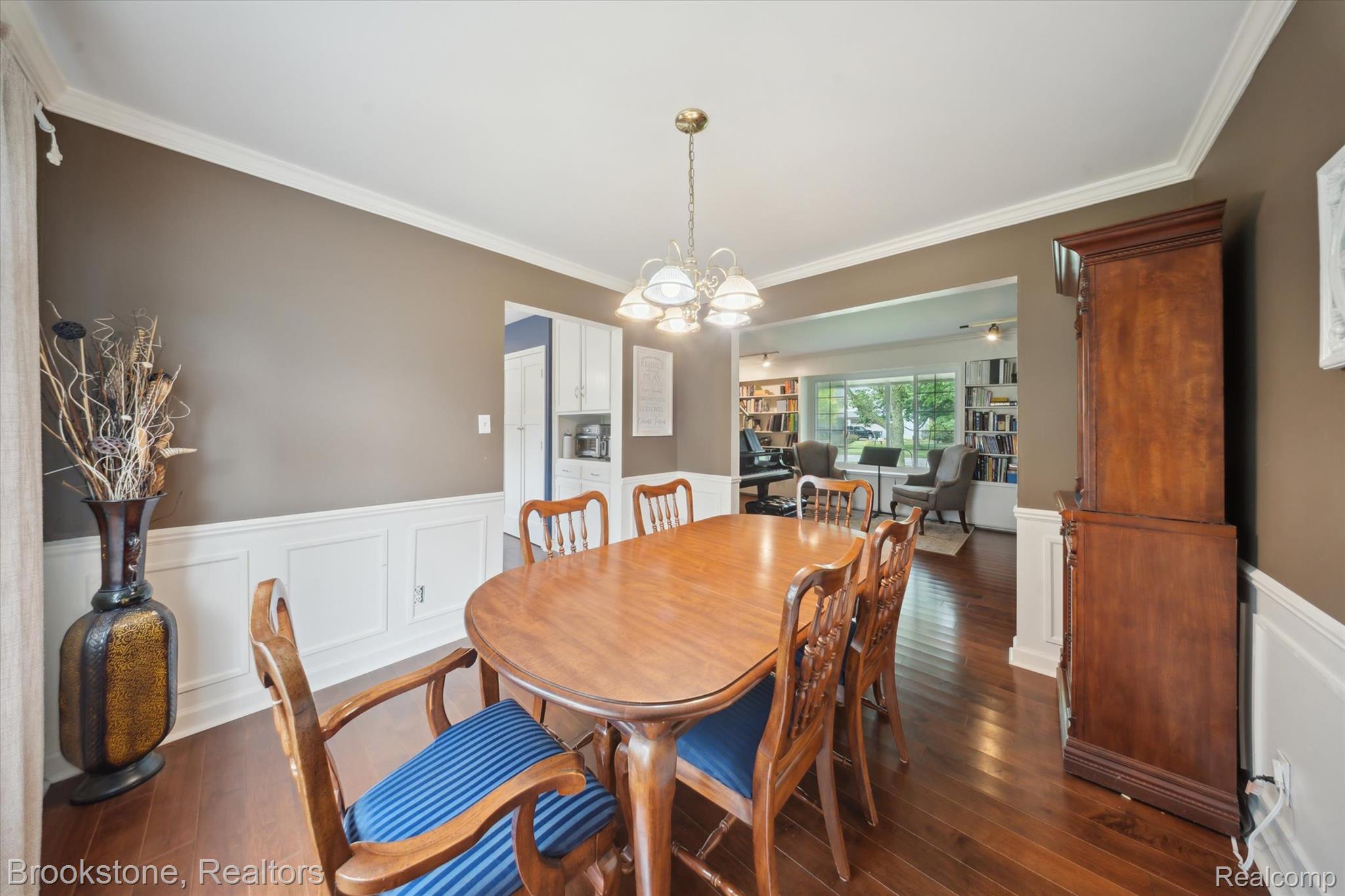 3260 Regency Drive