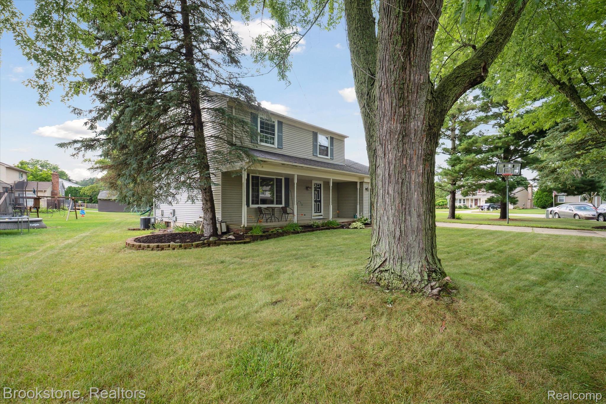 3260 Regency Drive