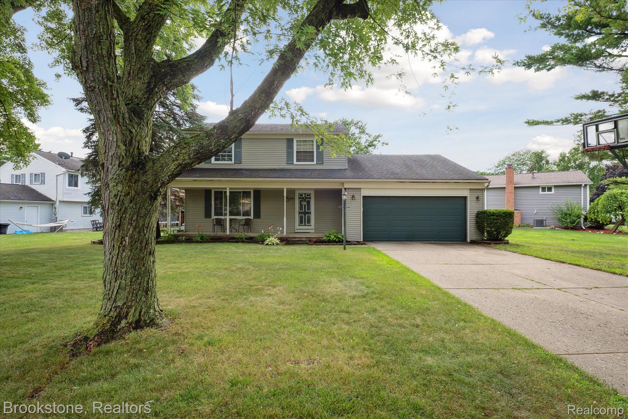 3260 Regency Drive