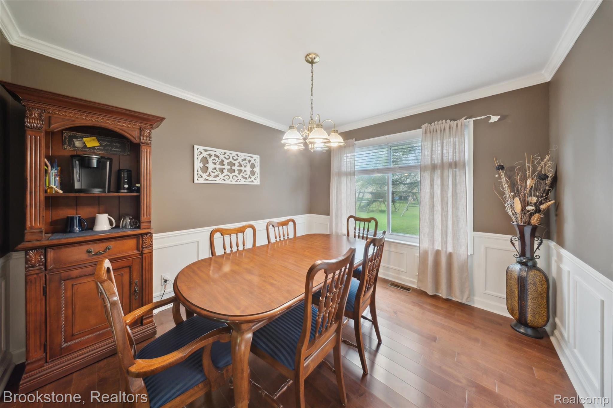 3260 Regency Drive