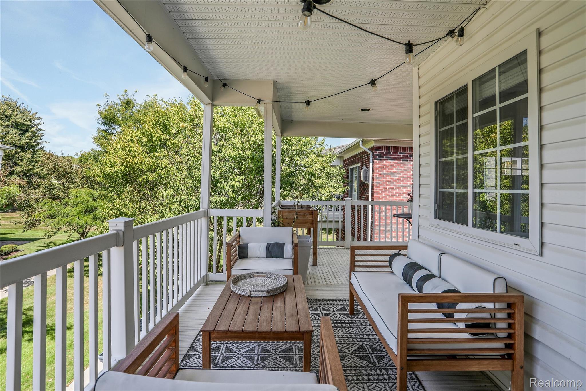 6725 Boulder Pointe Drive