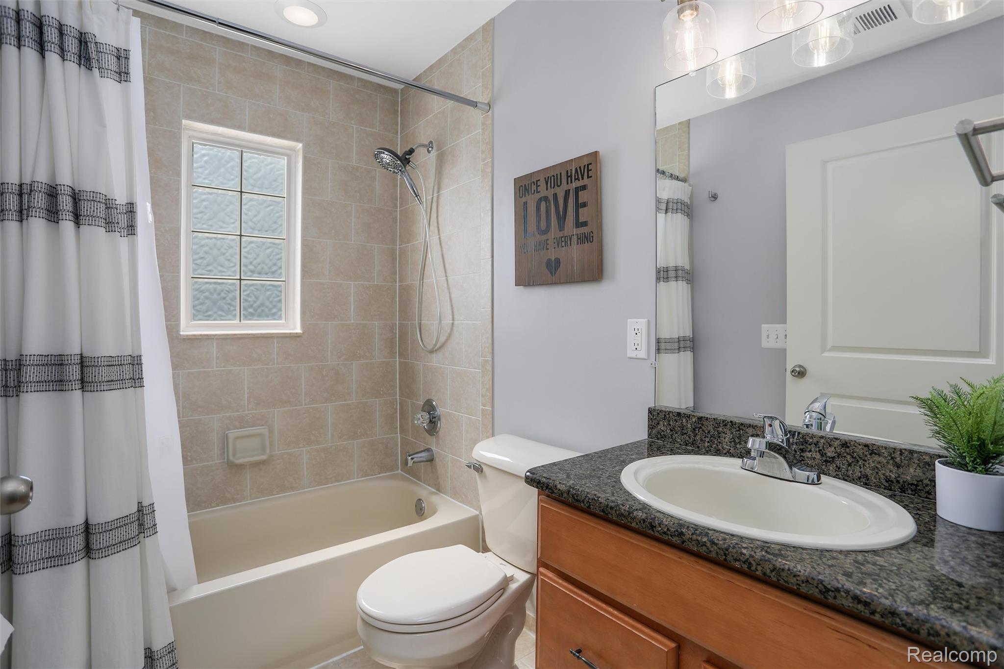 6725 Boulder Pointe Drive