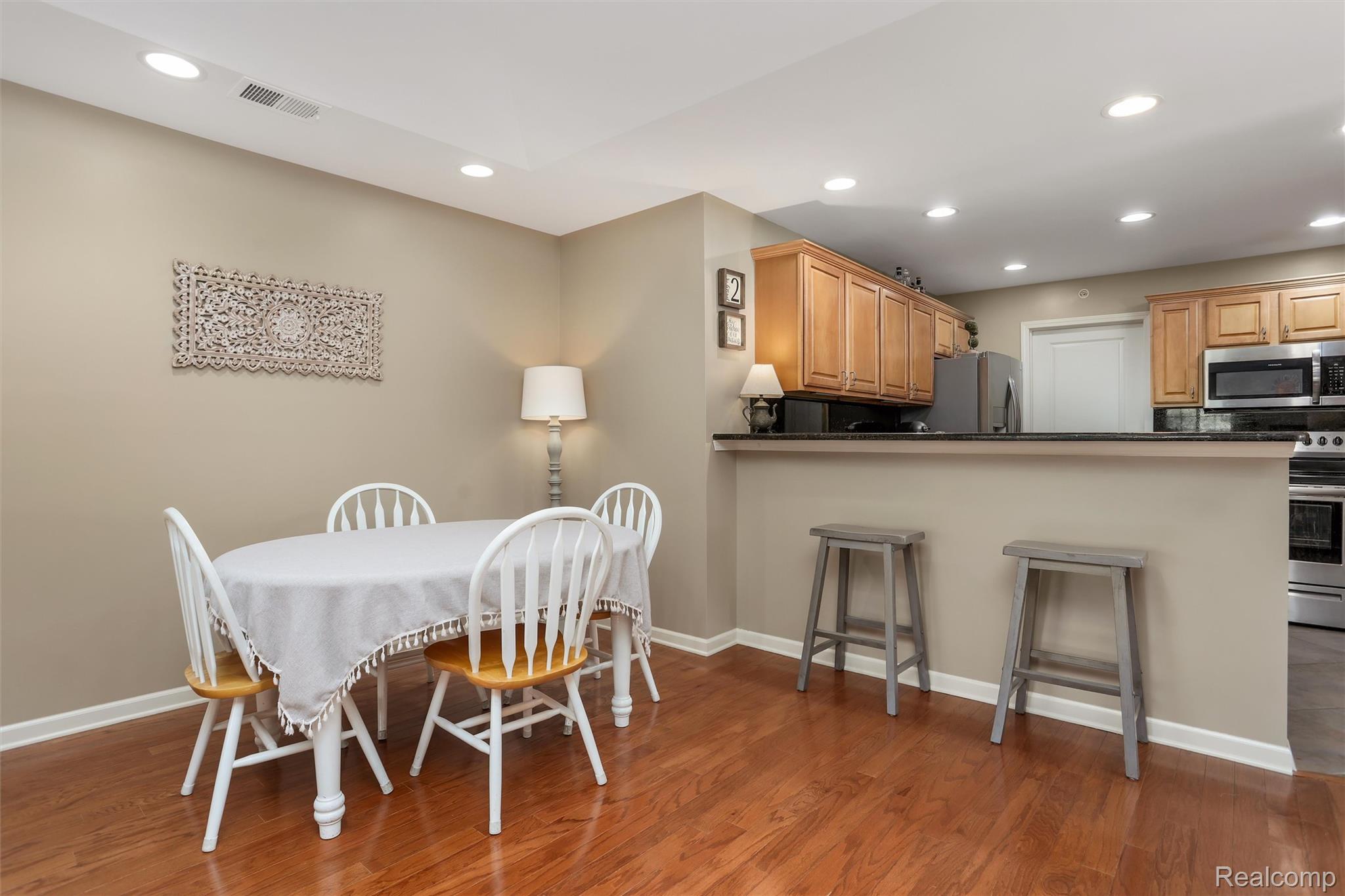 6725 Boulder Pointe Drive