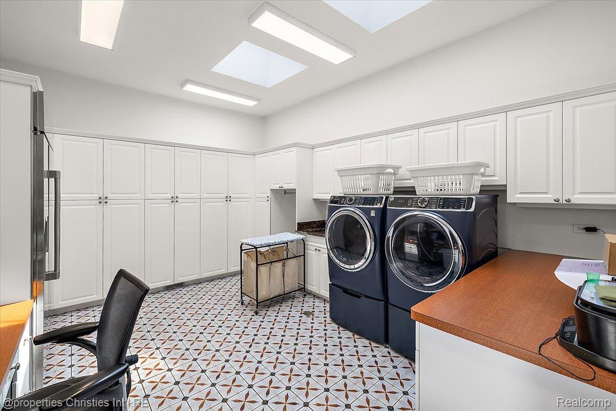 4647 Private Lake Drive