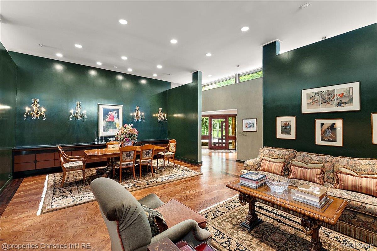 4647 Private Lake Drive