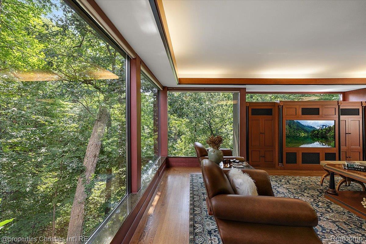 4647 Private Lake Drive