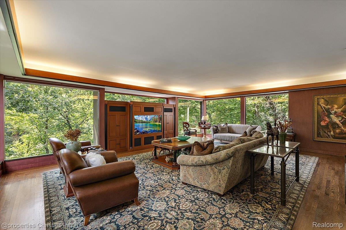 4647 Private Lake Drive