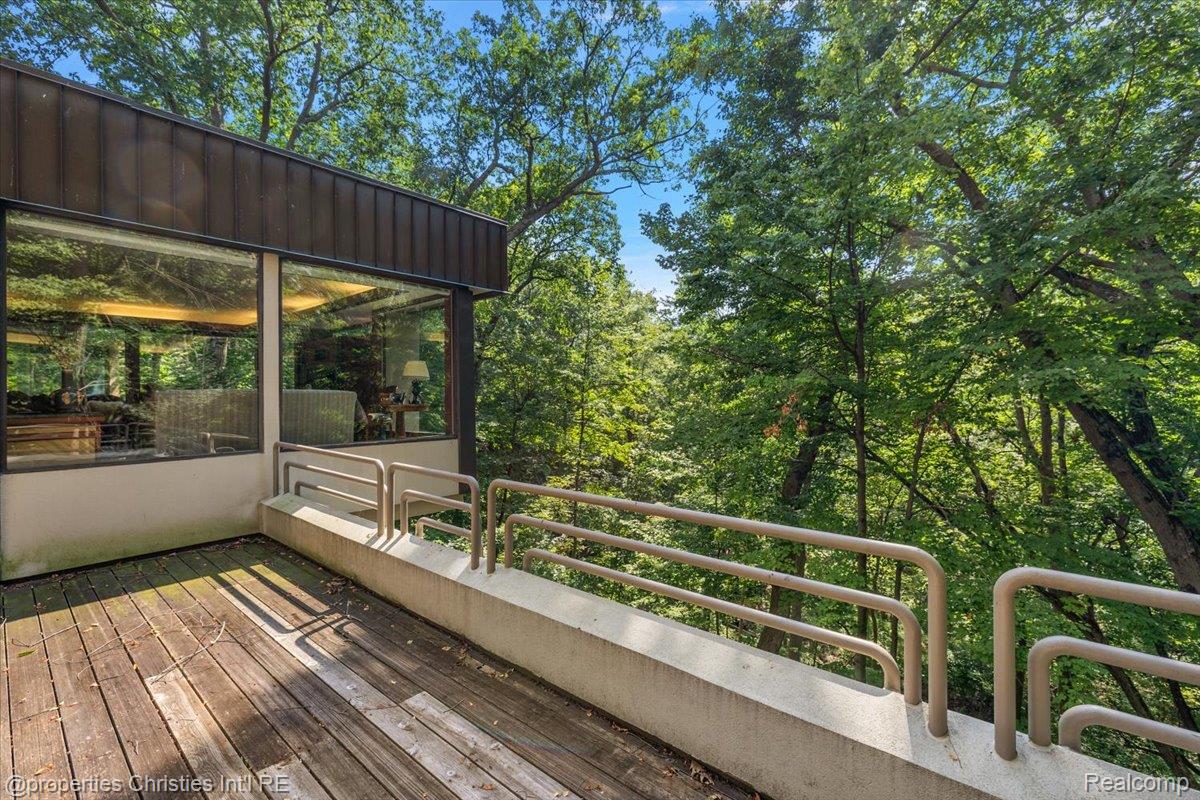 4647 Private Lake Drive