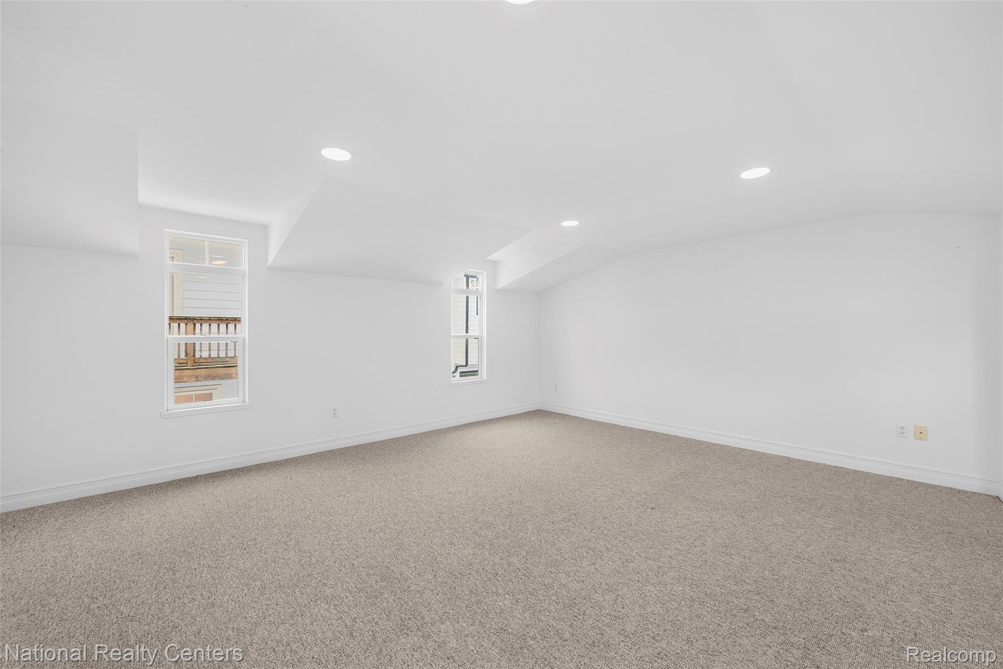 1365 Holland Street