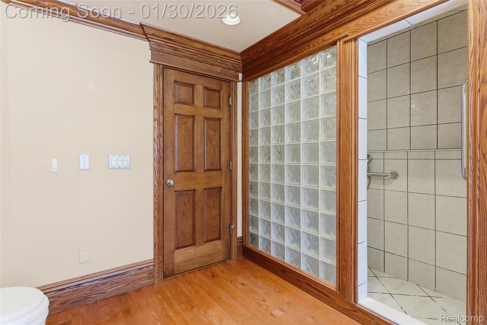 1684 W Leonard Road