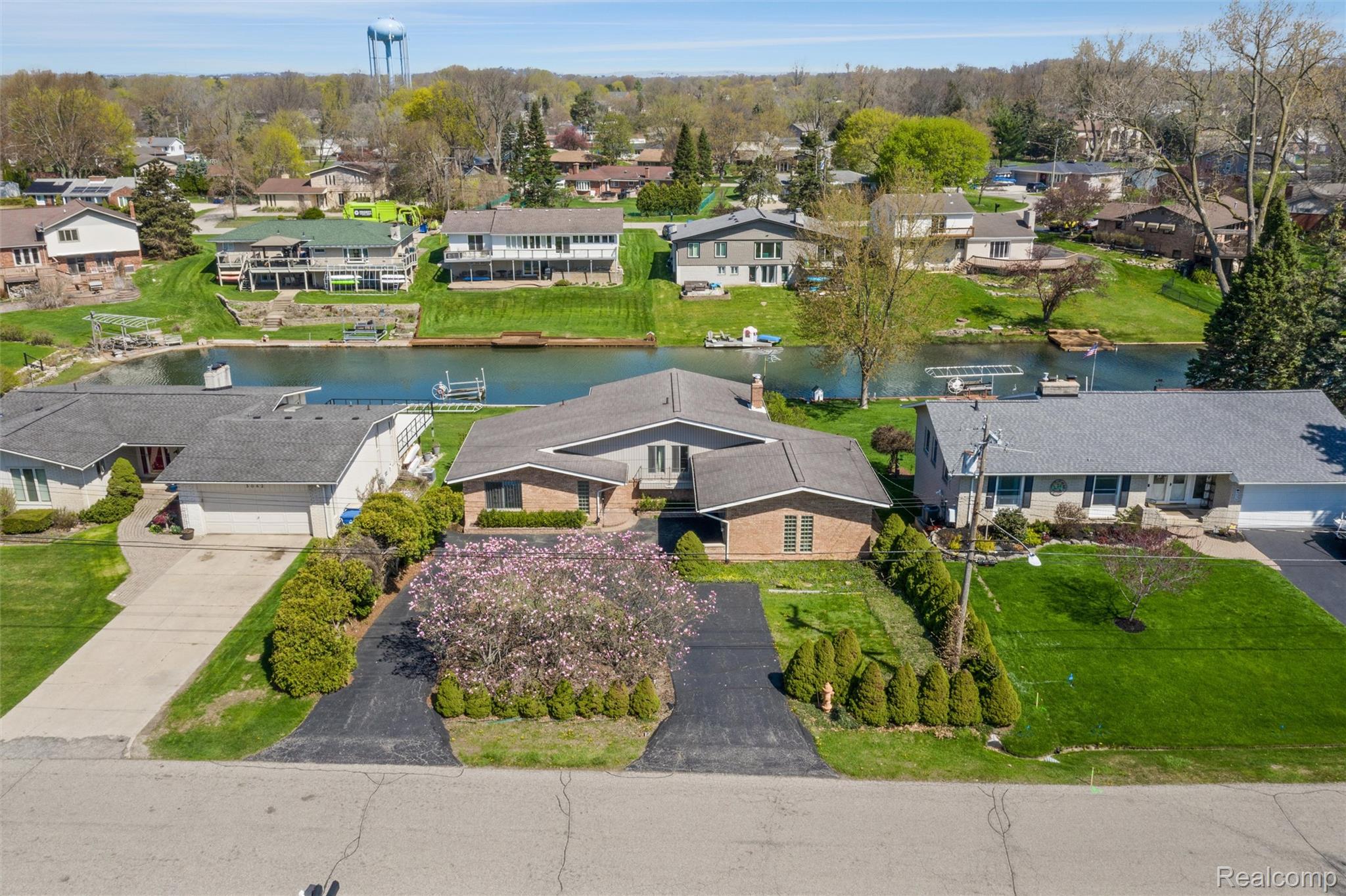 3036 Shawnee Lane