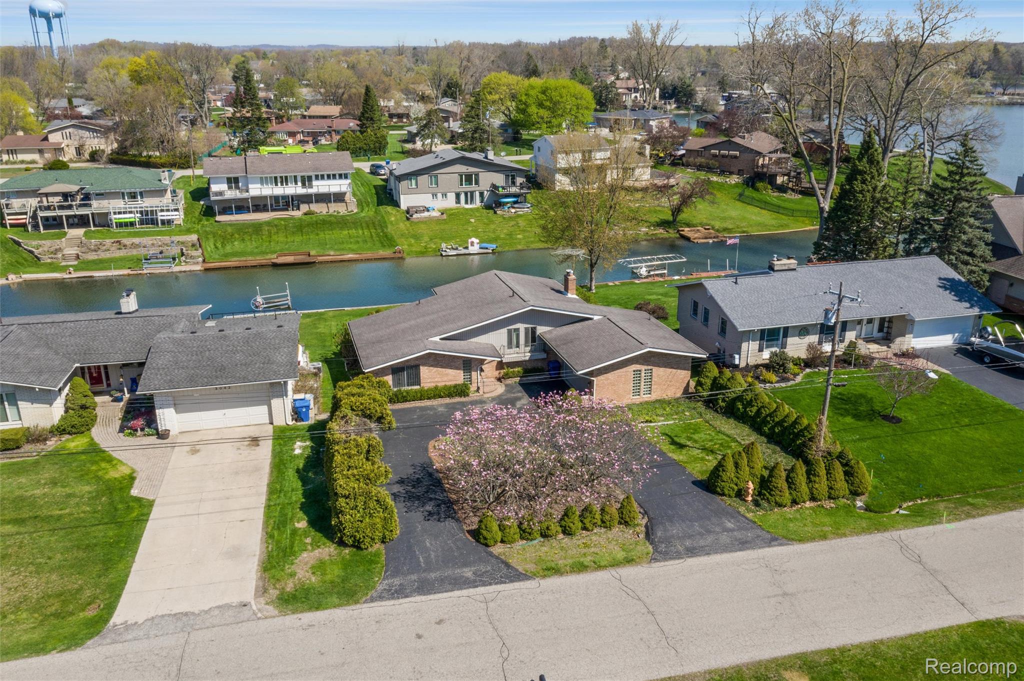 3036 Shawnee Lane