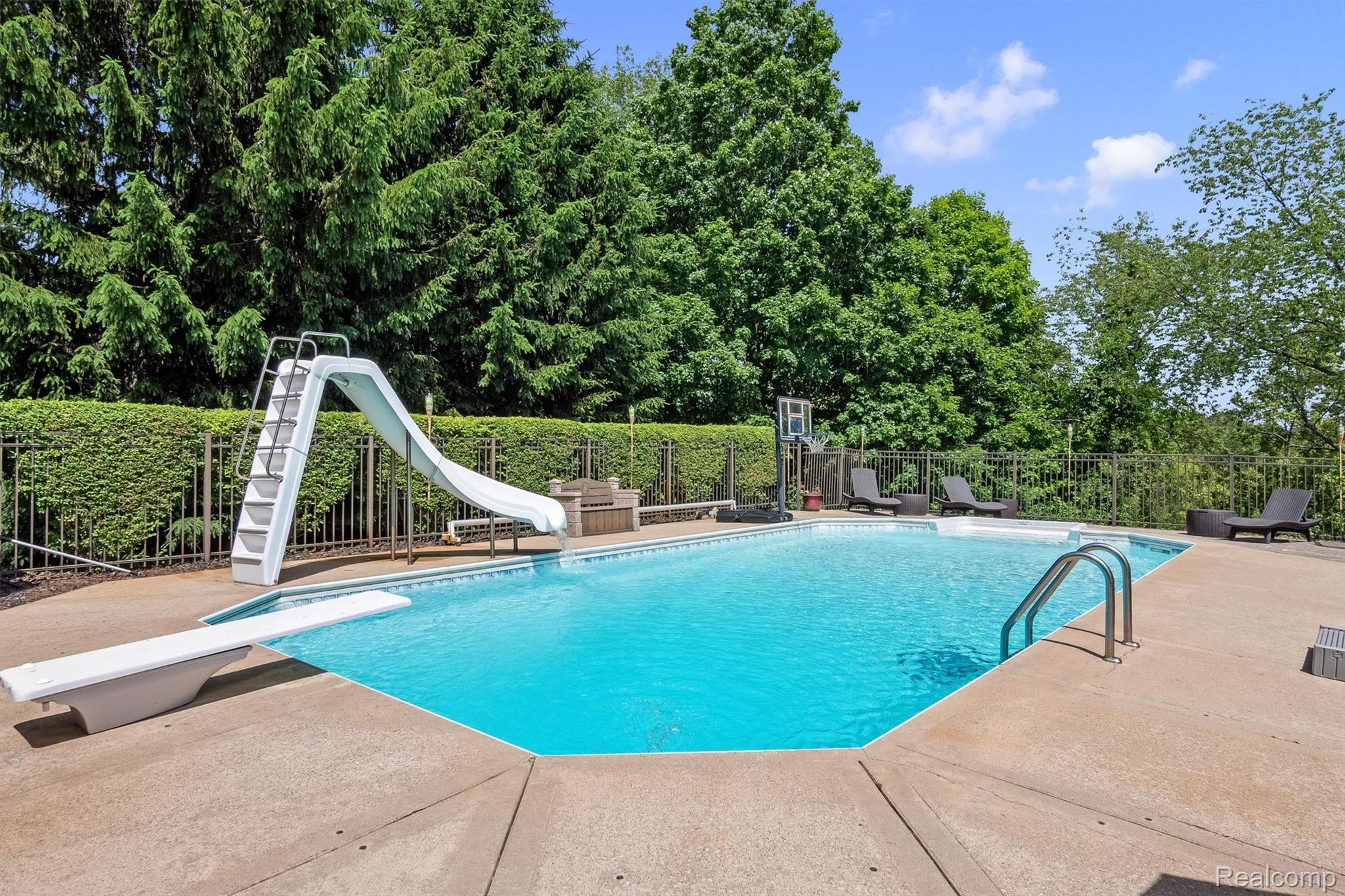 68960 Silver Fox Lane