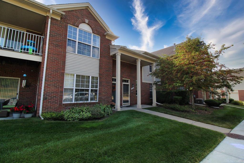 1766 Flagstone Circle