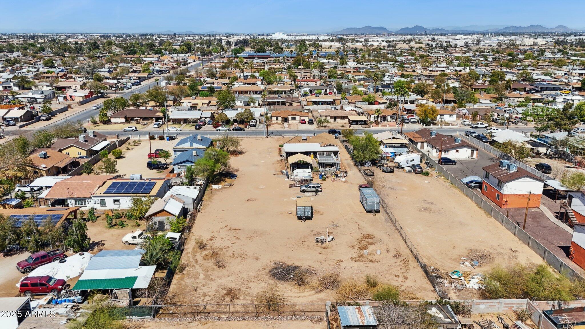 3033 W FILLMORE Street, -