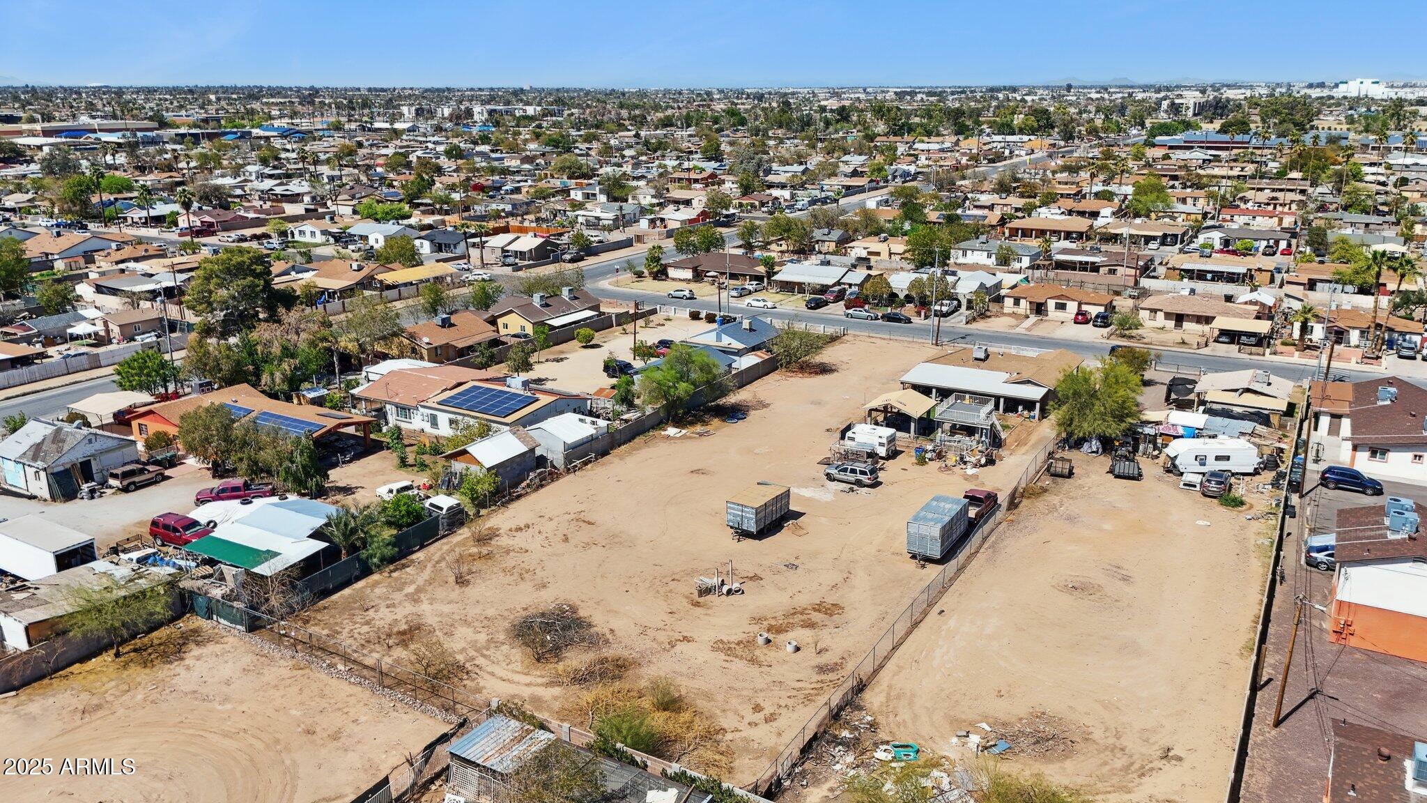 3033 W FILLMORE Street, -