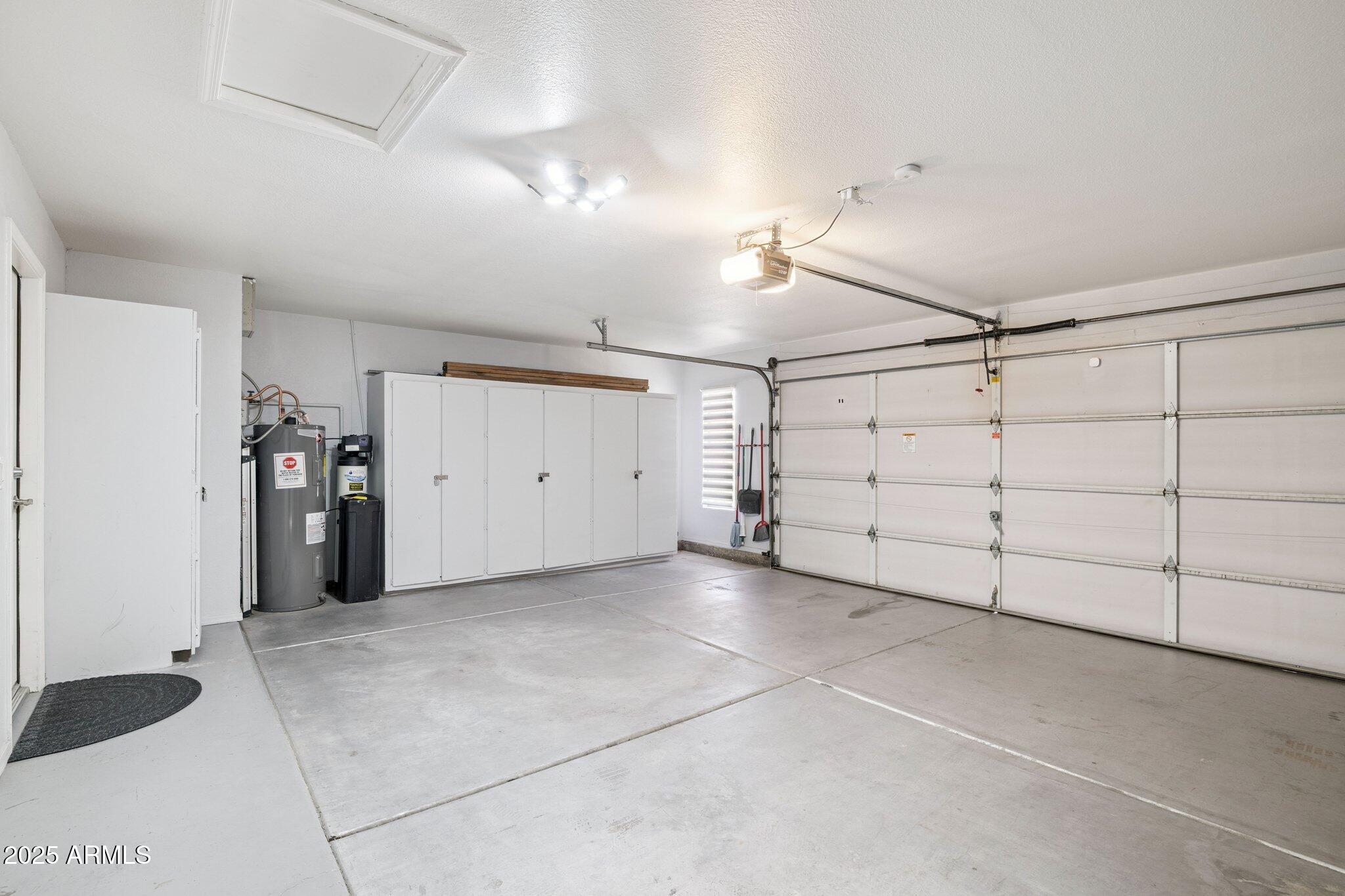 19206 N 36TH Place