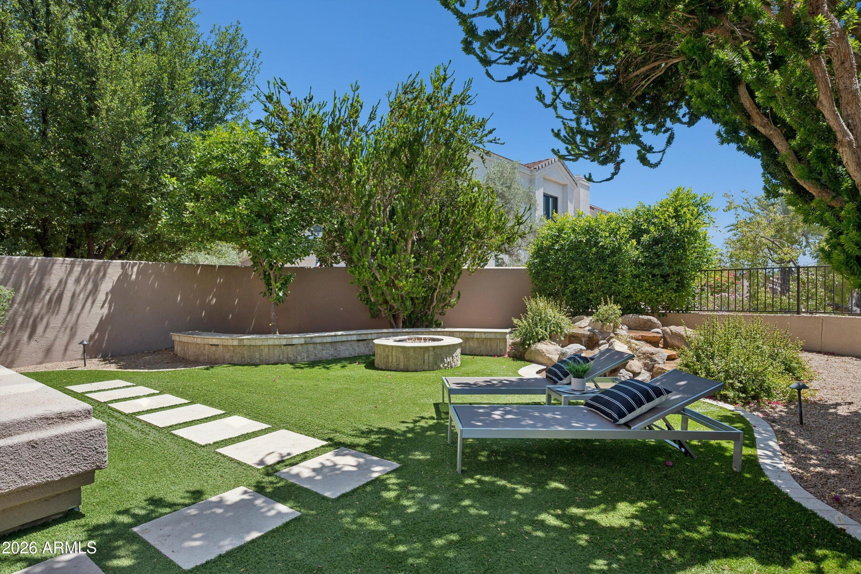 7525 E GAINEY RANCH Road 193