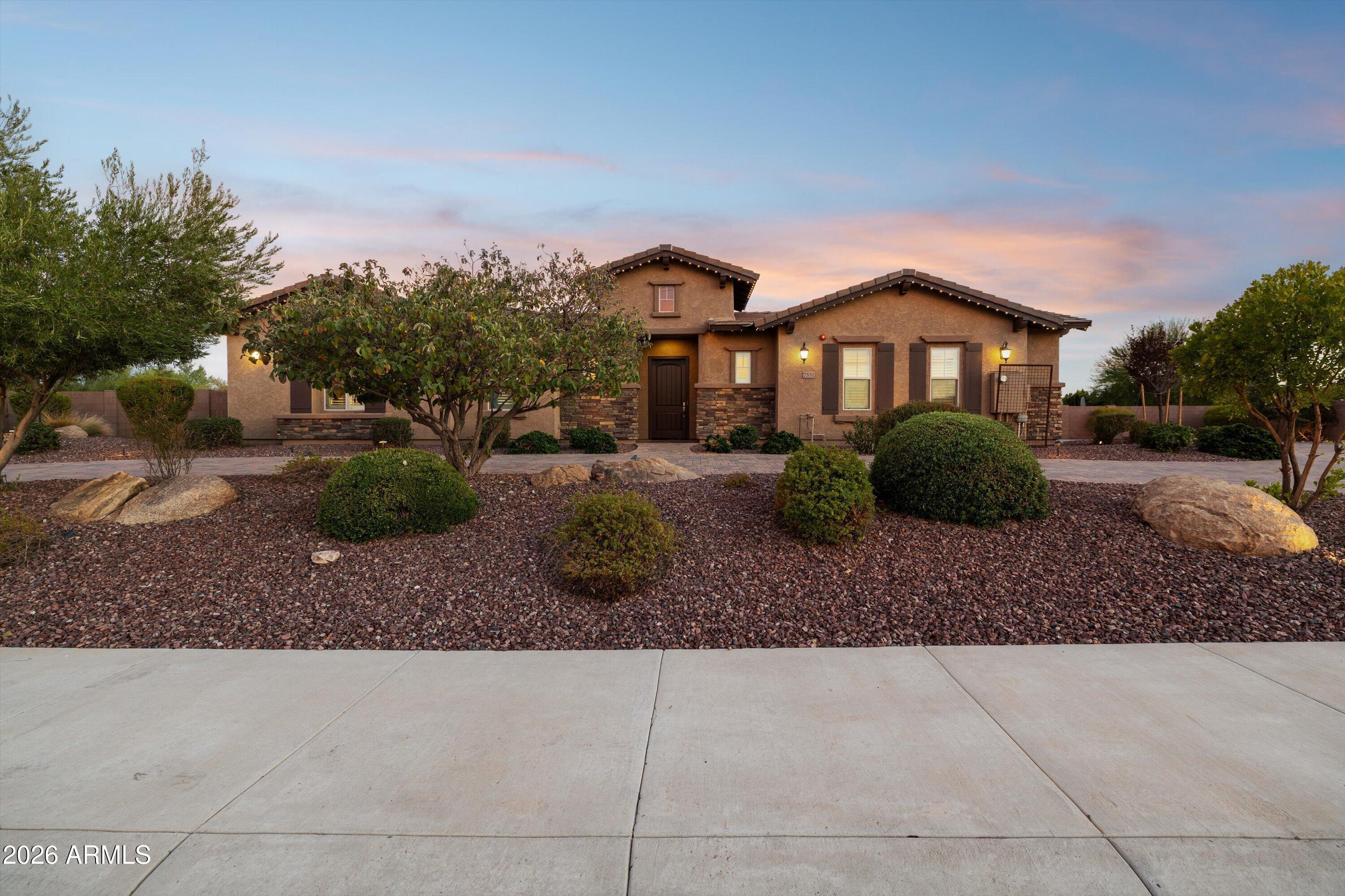 7551 W SAGUARO PARK Lane