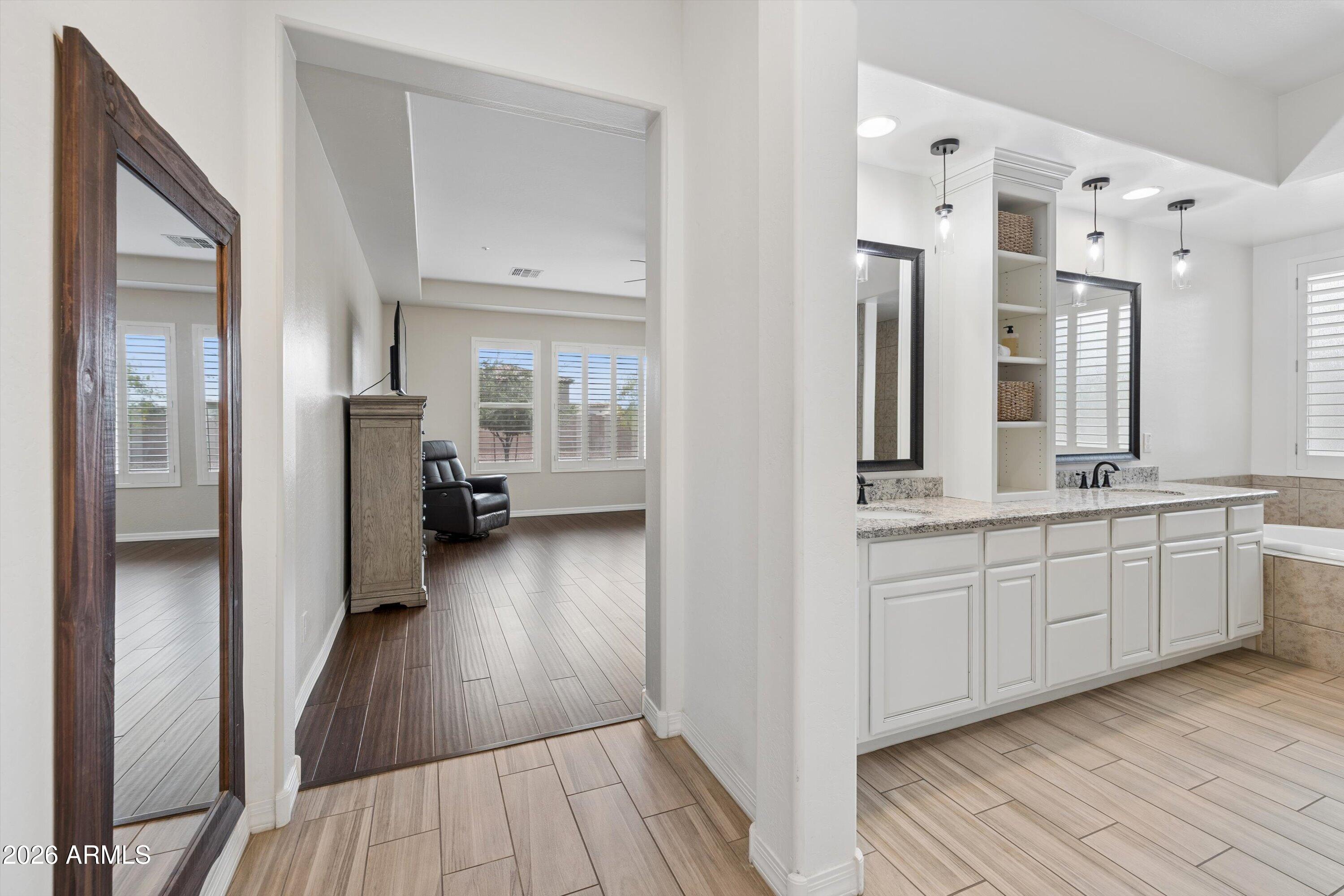 7551 W SAGUARO PARK Lane