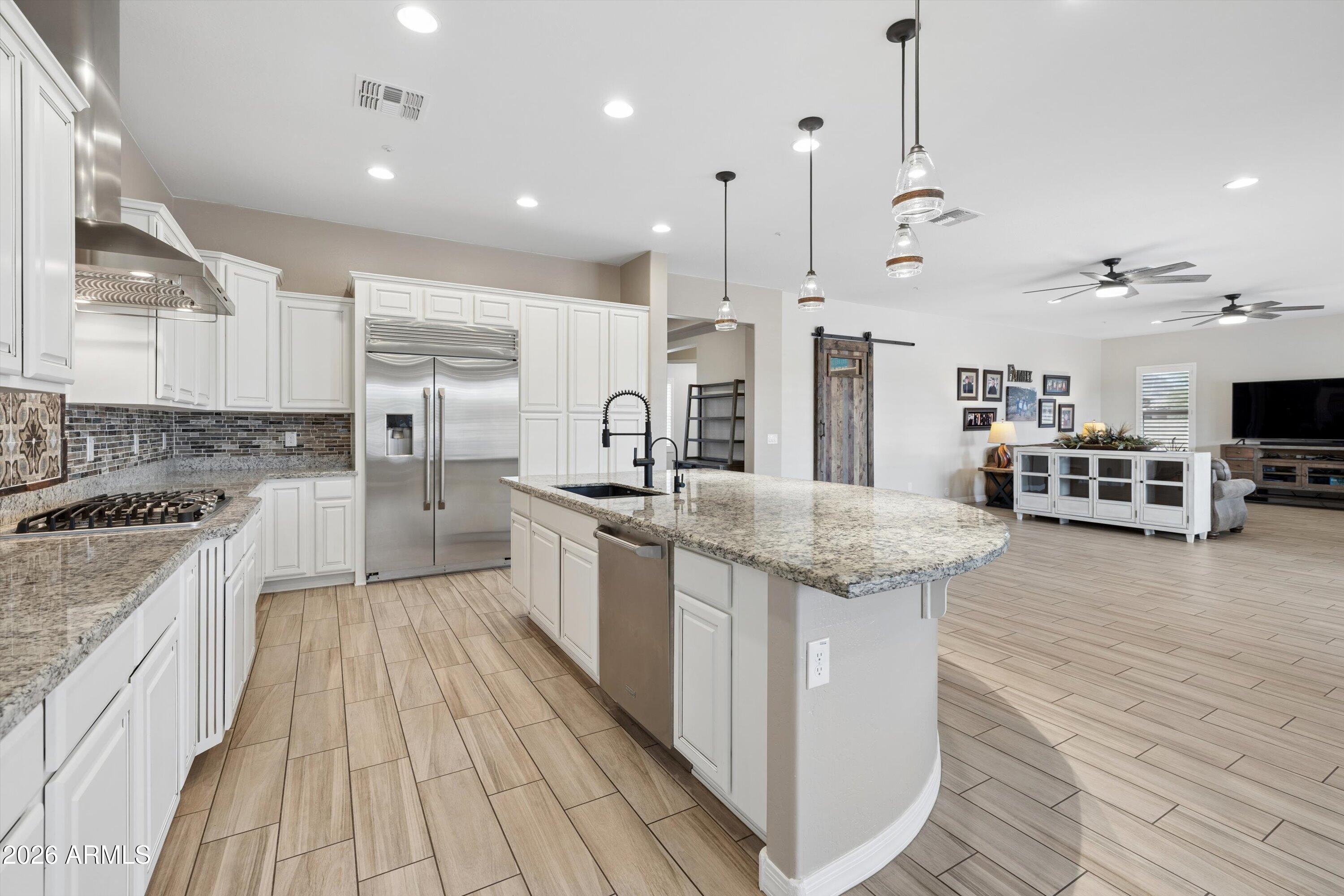 7551 W SAGUARO PARK Lane