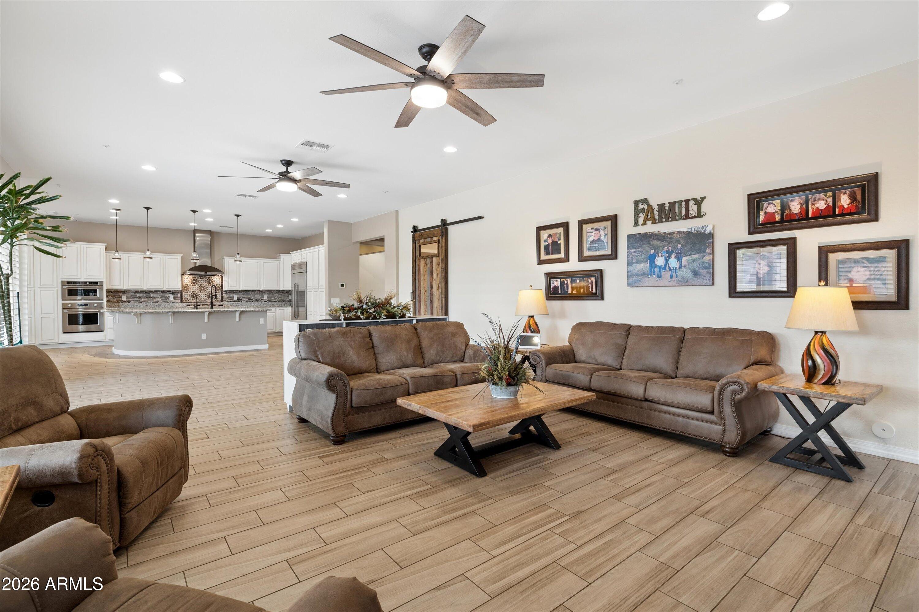 7551 W SAGUARO PARK Lane