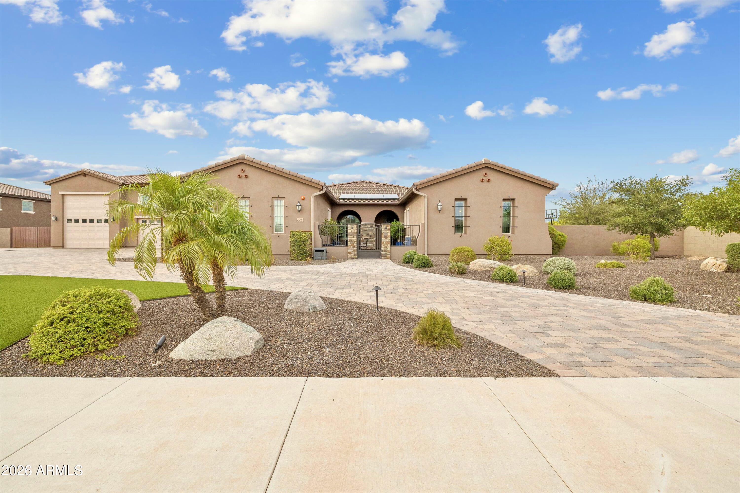 7550 W QUESTA Drive