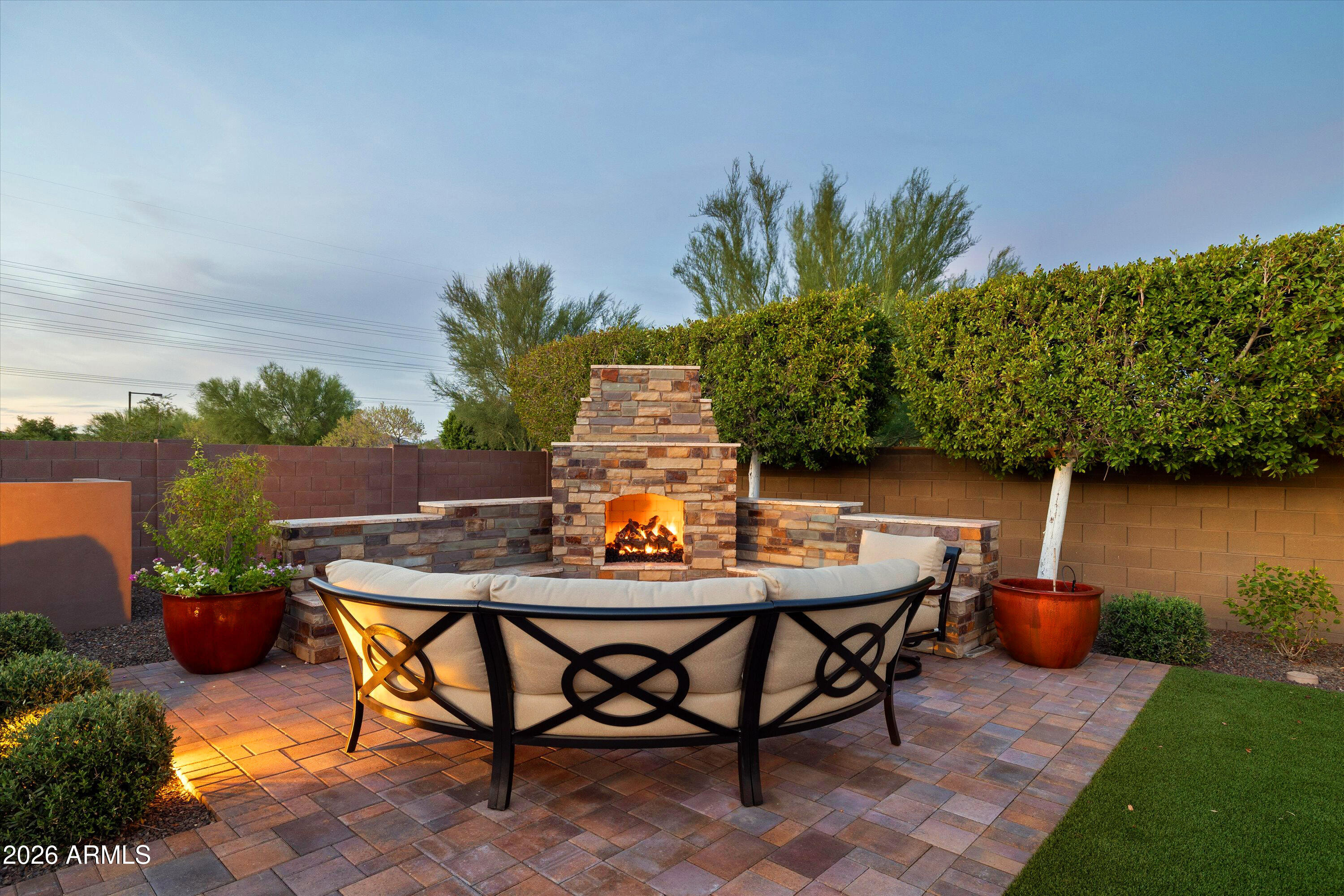 7550 W QUESTA Drive