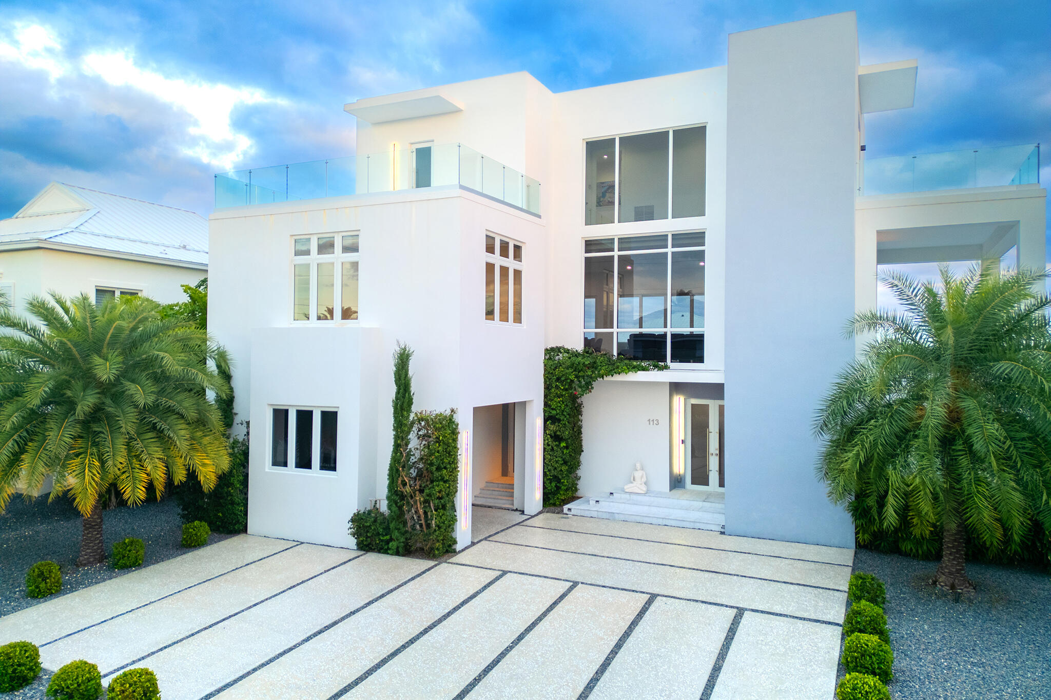 113 Court Contessa