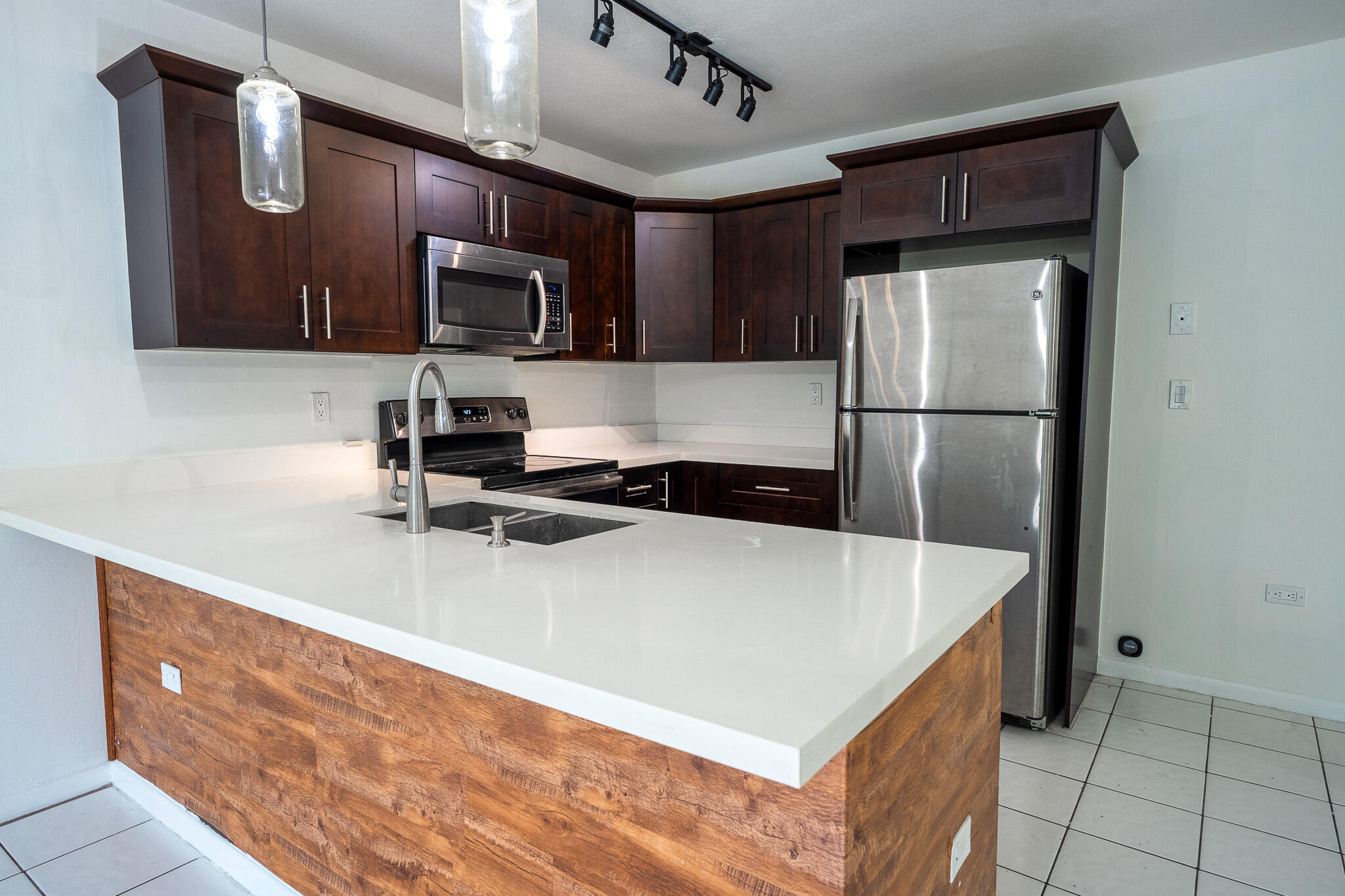 1129 Pebble Beach Lane Unit: 11