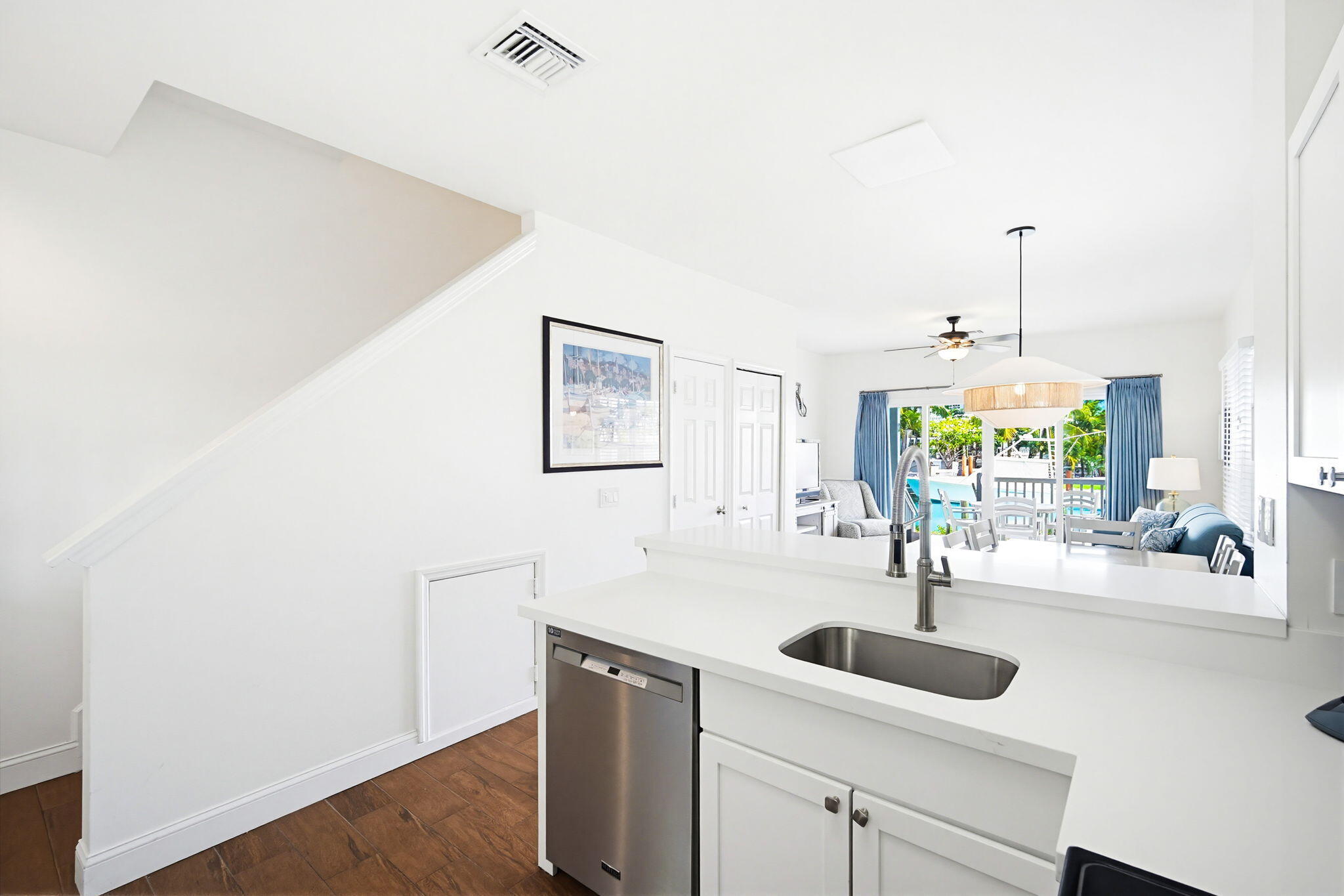 7041 Harbor Village Drive