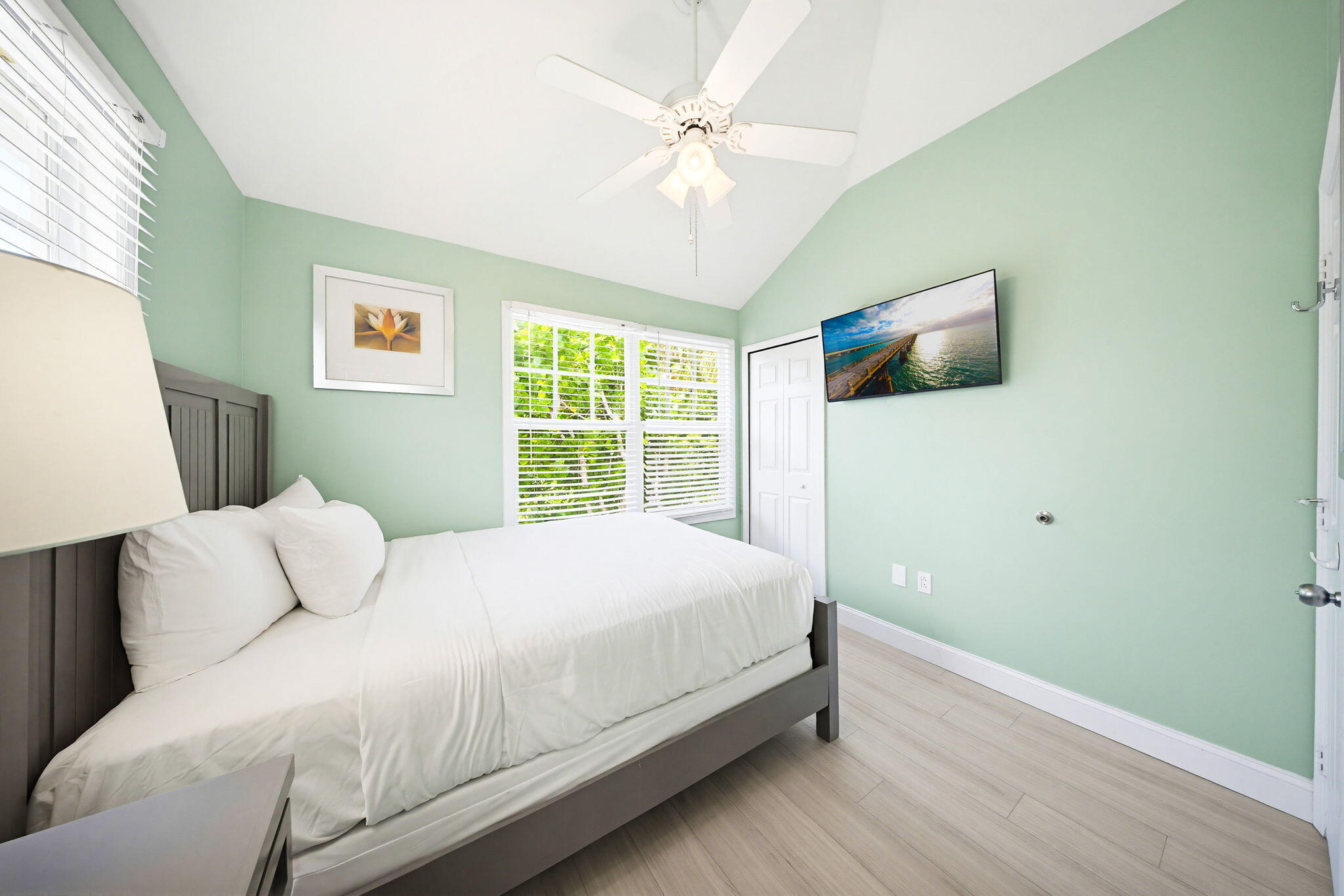 7041 Harbor Village Drive