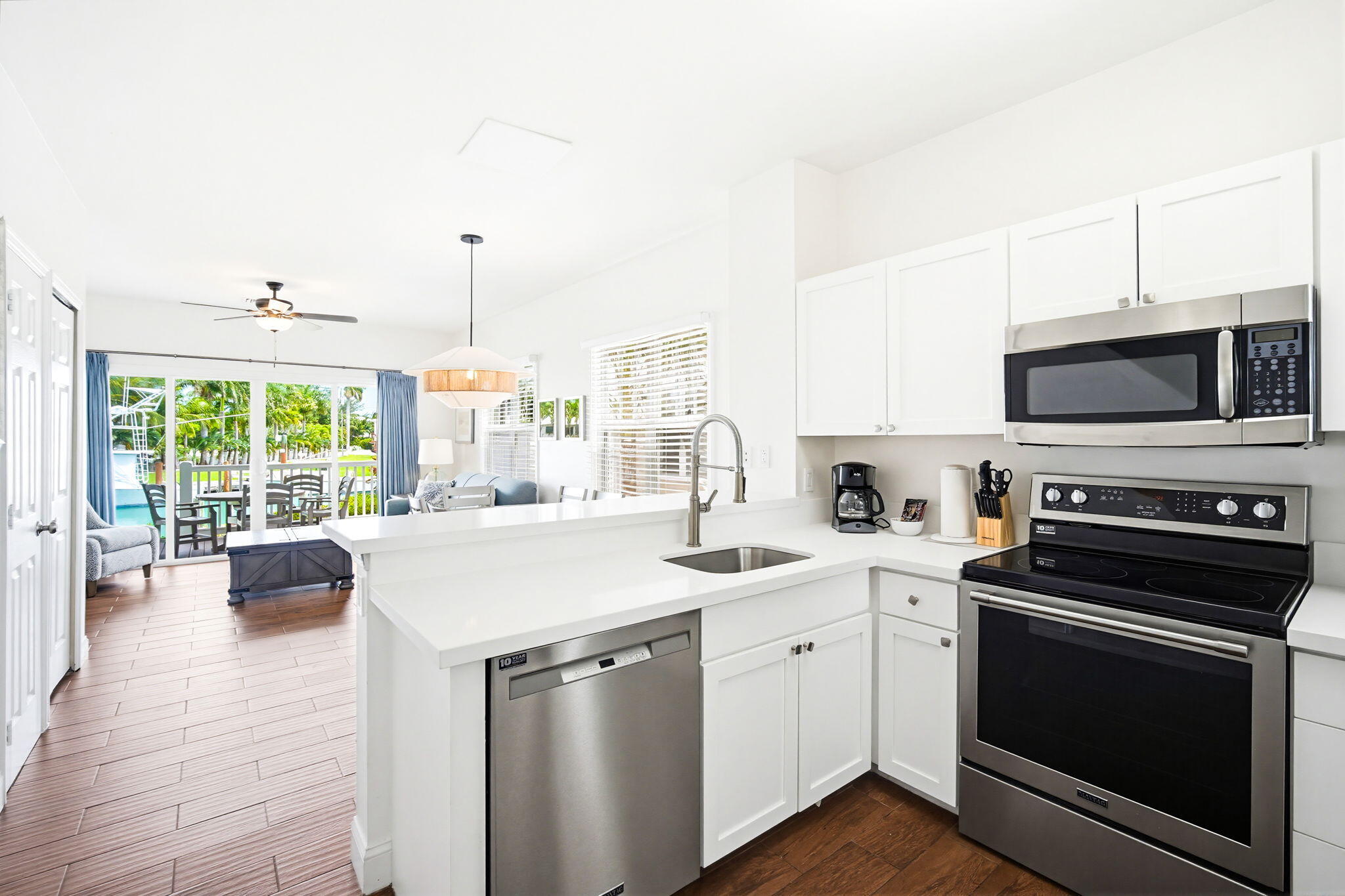 7041 Harbor Village Drive