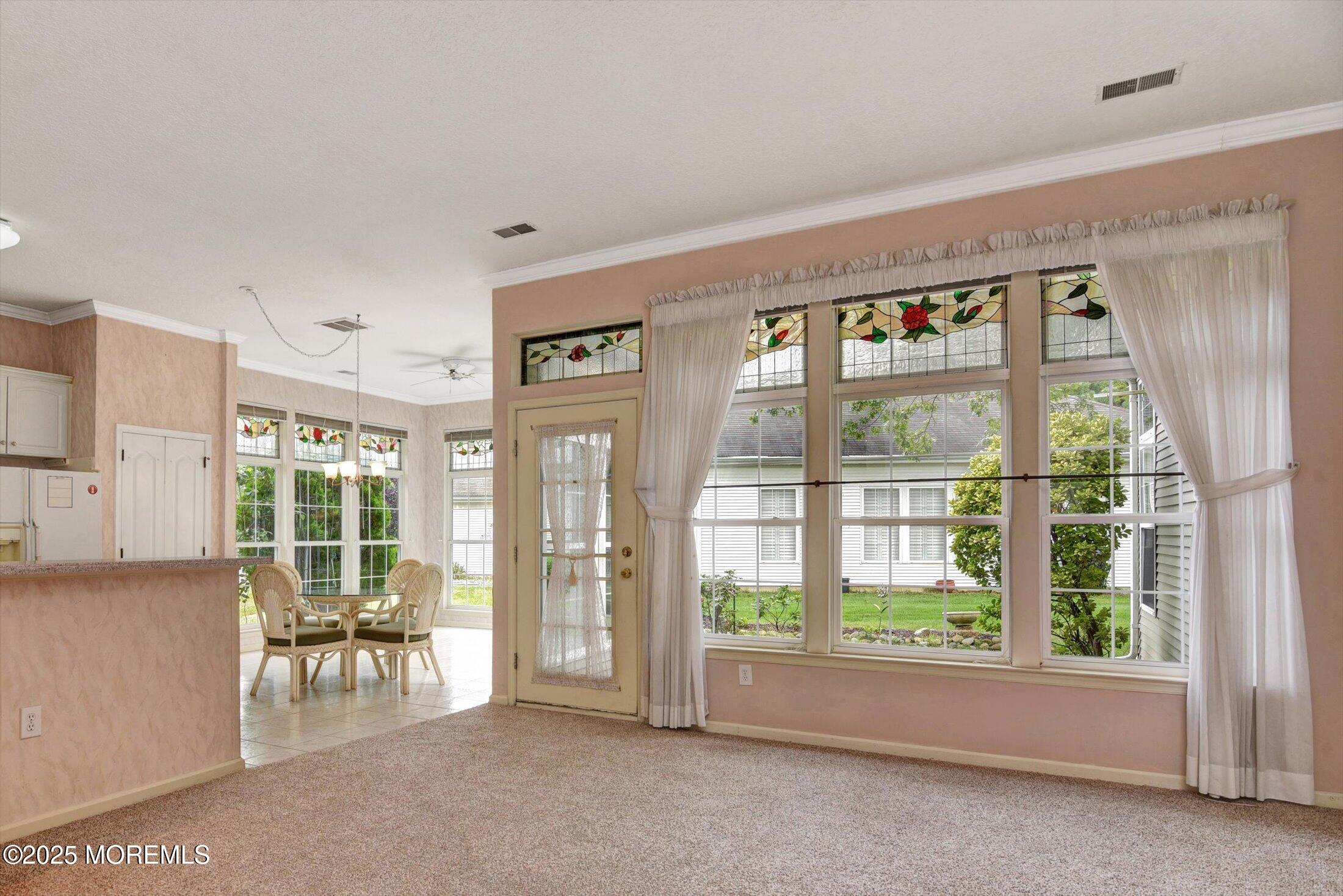 2 Amberwinds Court