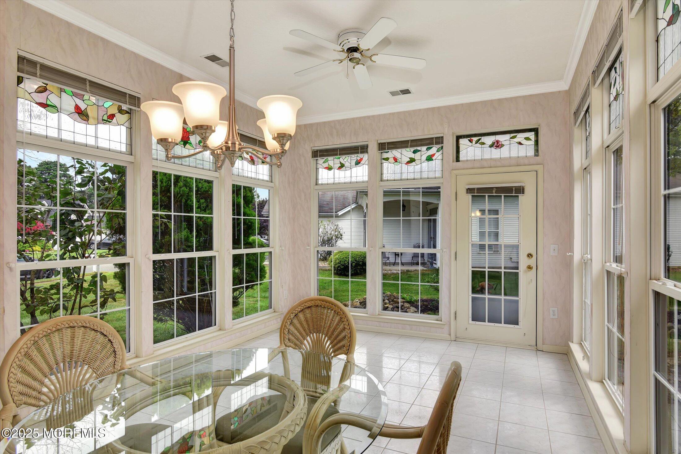 2 Amberwinds Court