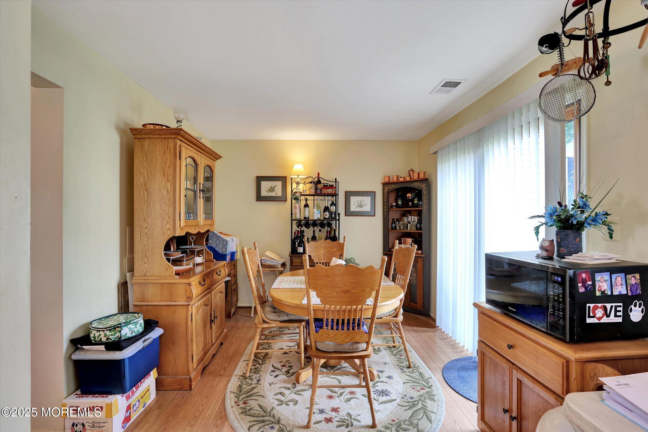 41 Lindsay Court, 8