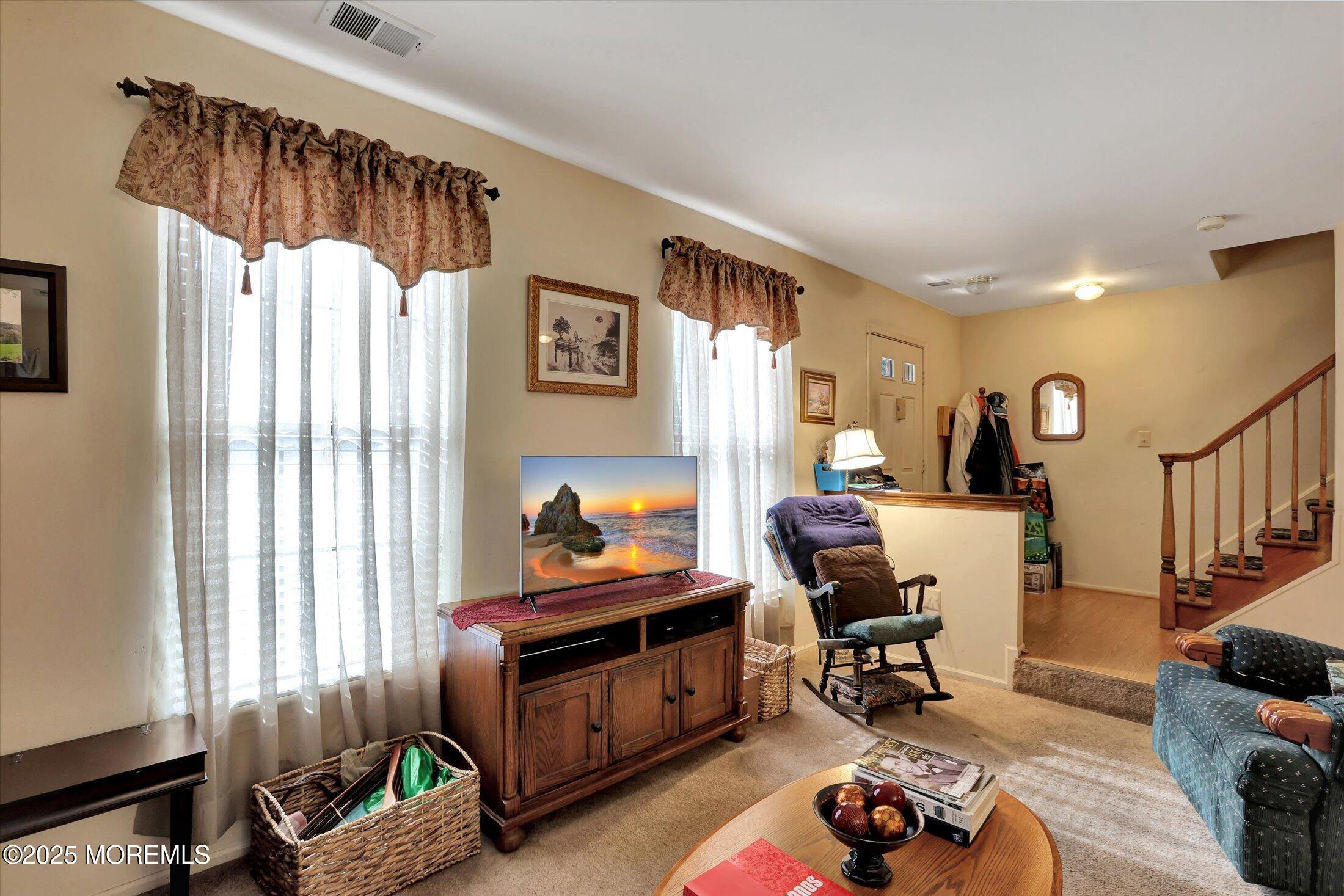 41 Lindsay Court, 8