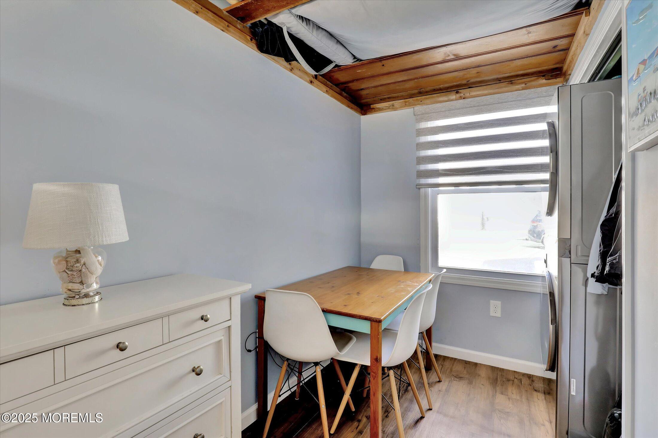 12 W Rutherford Lane