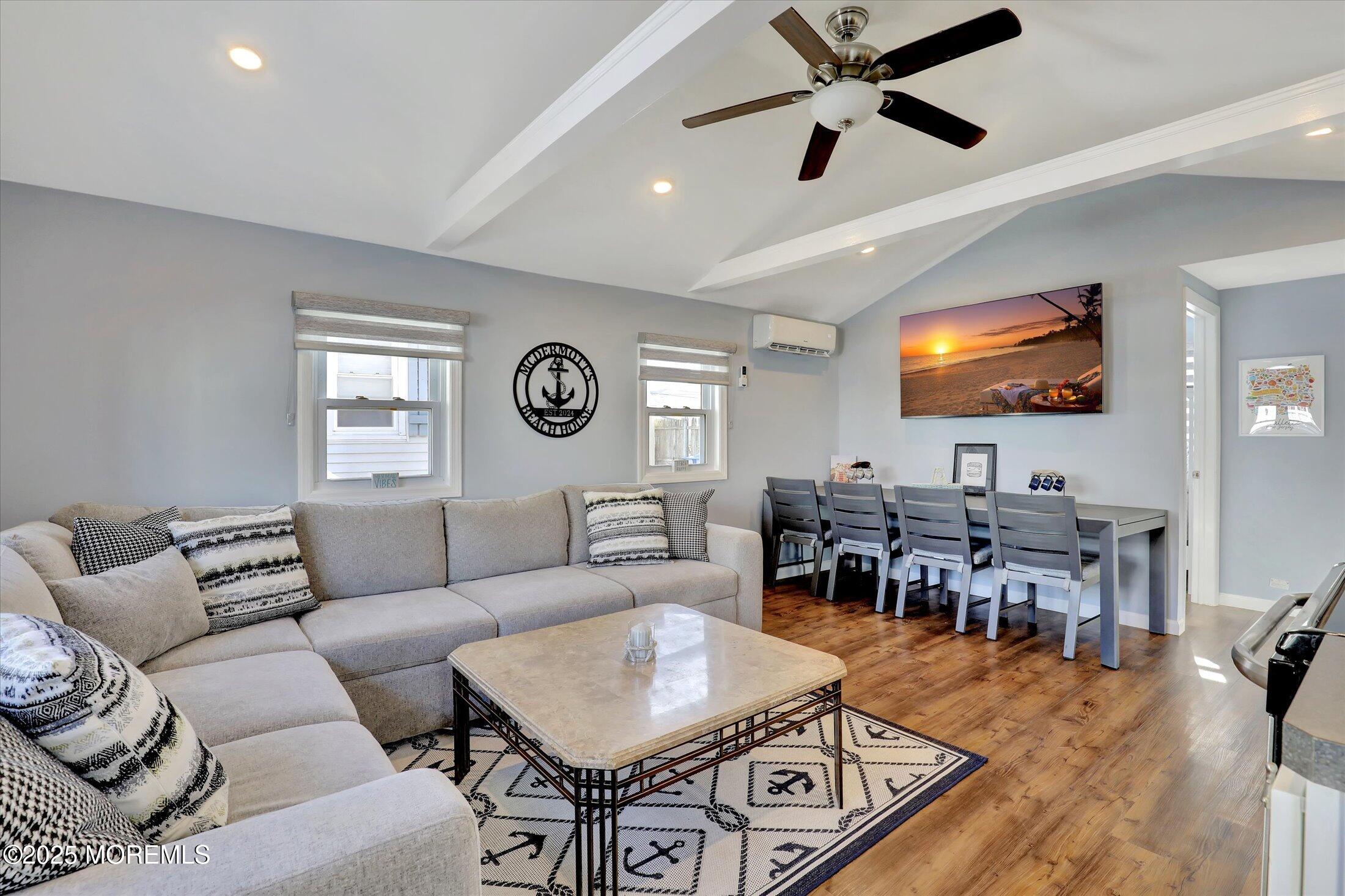 12 W Rutherford Lane